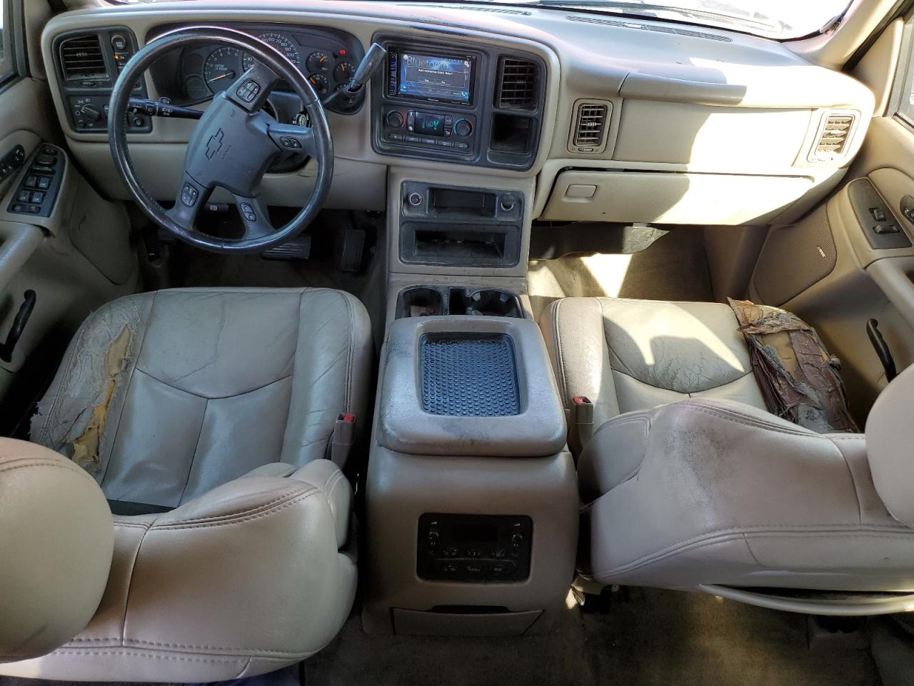 2004 Chevrolet Tahoe - Image 8