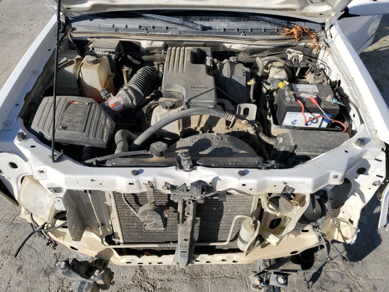 2011 GMC Canyon - Image 11