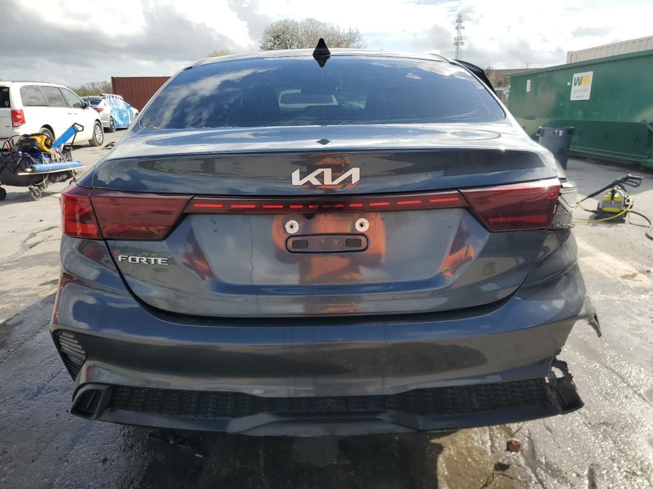 2023 Kia Forte - Image 6