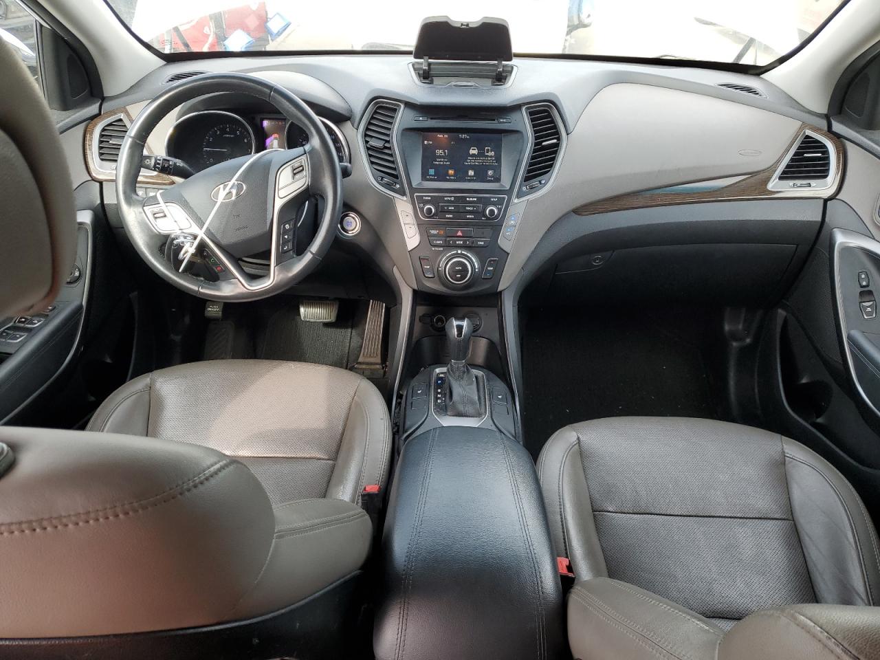2017 Hyundai Santa Fe - Image 8