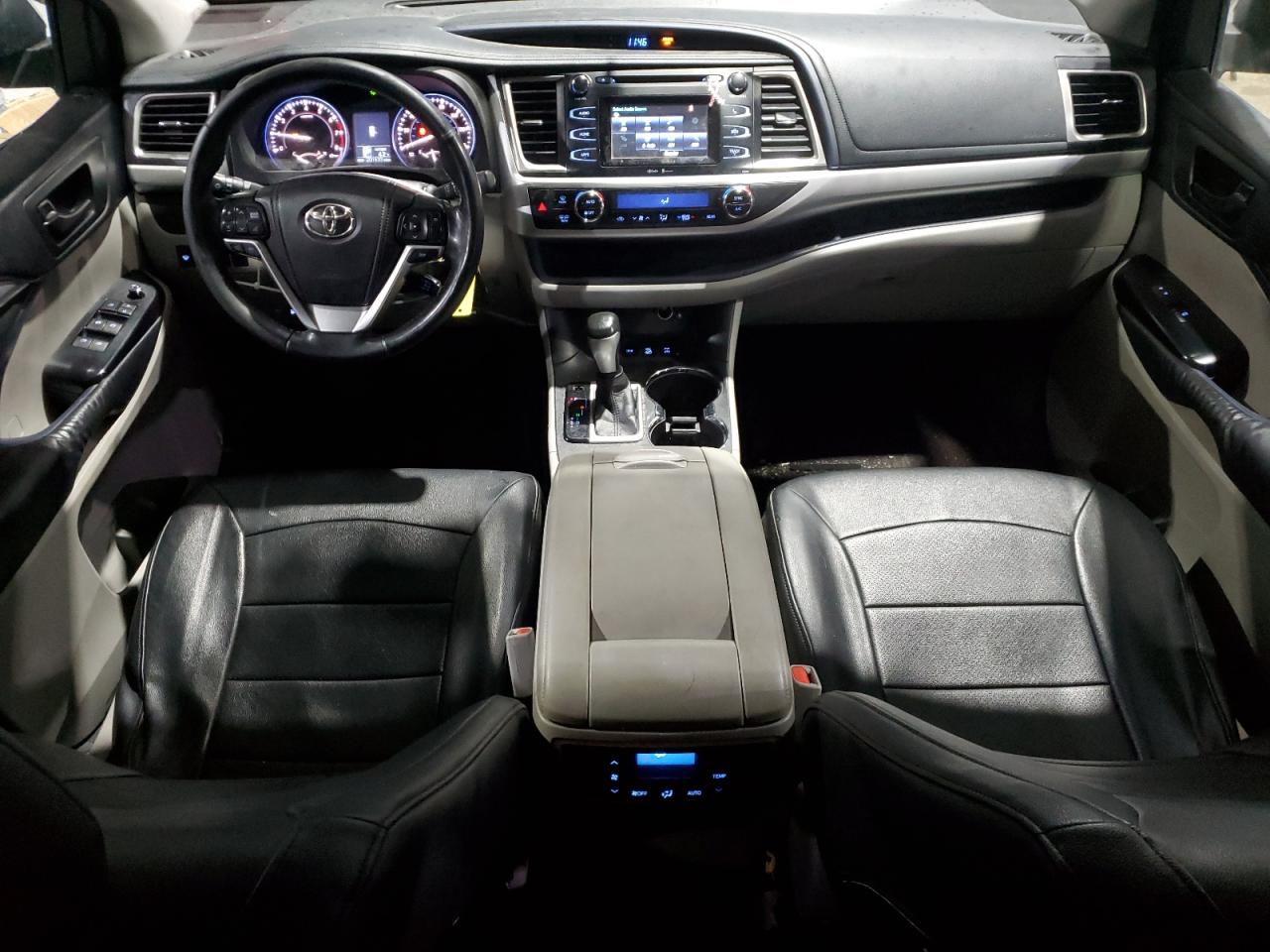 2015 Toyota Highlander - Image 8
