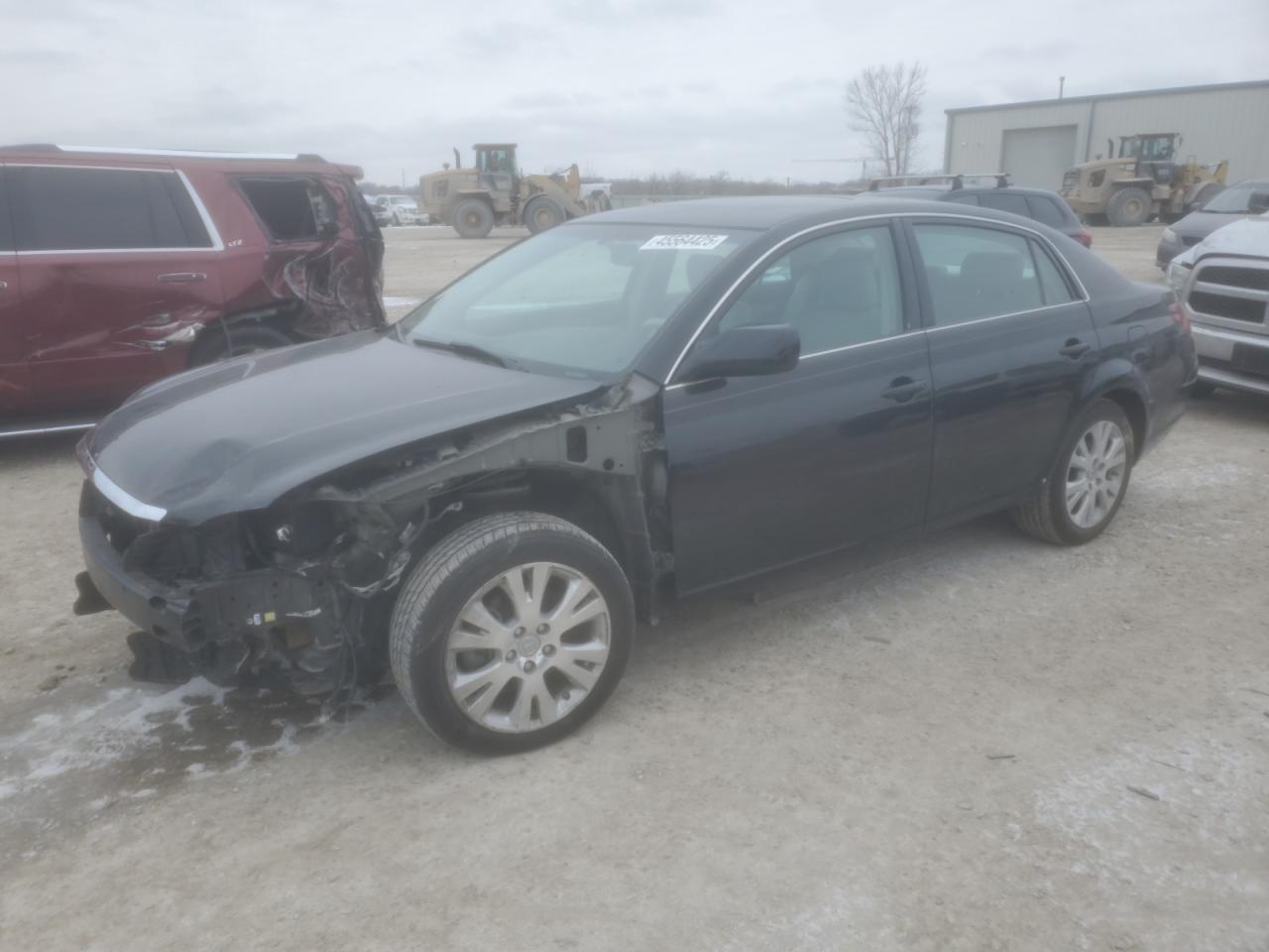 2009 Toyota Avalon - Image 1