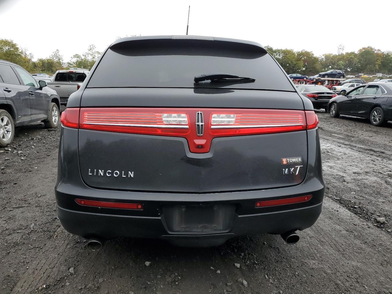 2018 Lincoln Mkt VIN: 2LMHJ5AT6JBL0123X Lot: 46800495