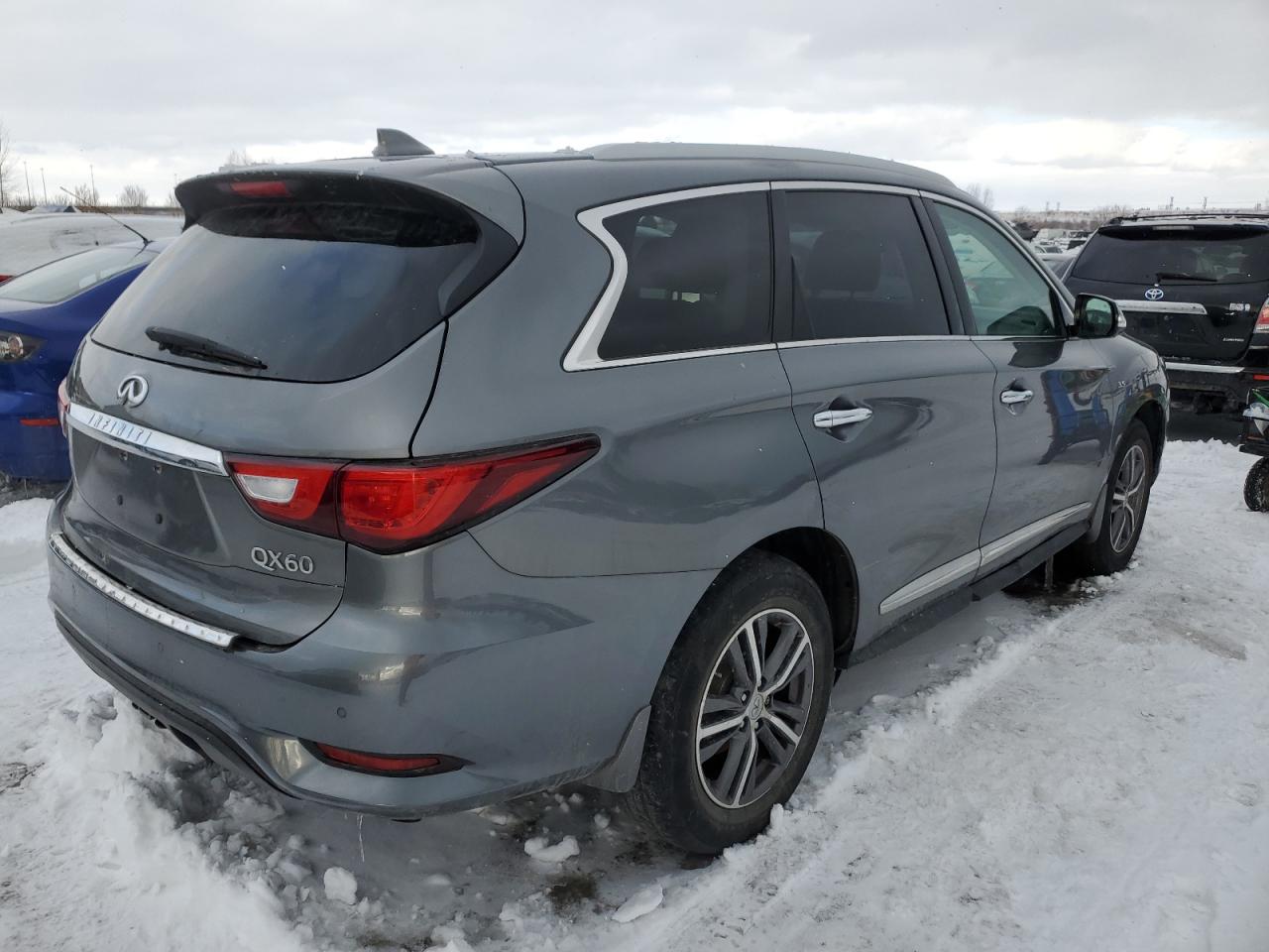 2018 Infiniti QX60 - Image 3