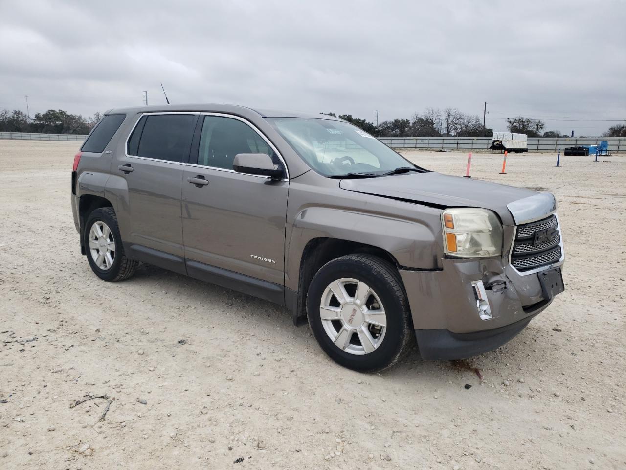 2011 GMC Terrain - Image 4