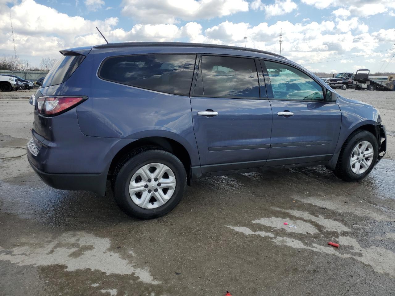 2014 Chevrolet Traverse - Image 3