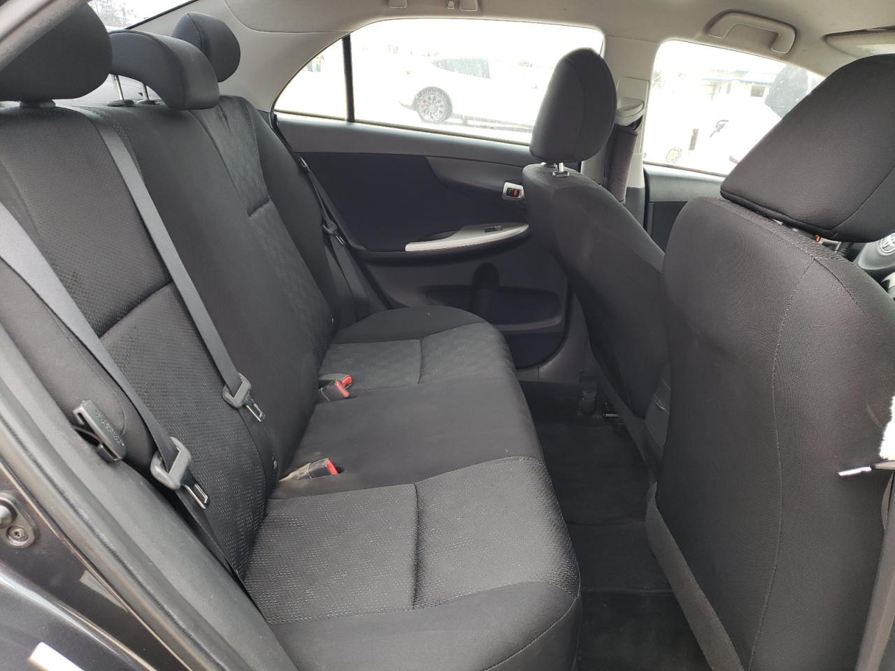 2010 Toyota Corolla - Image 10