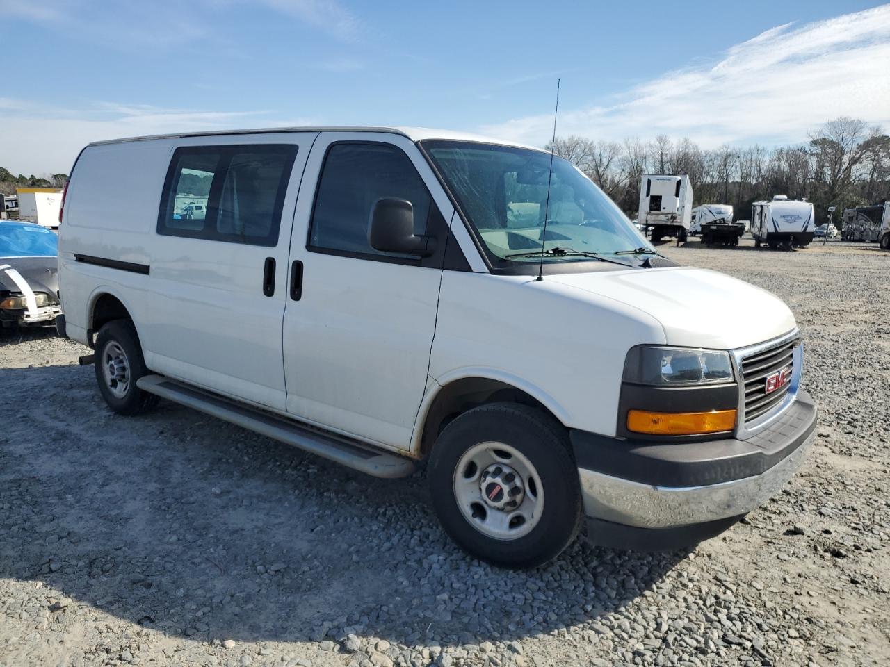 2018 GMC Savana - Image 4
