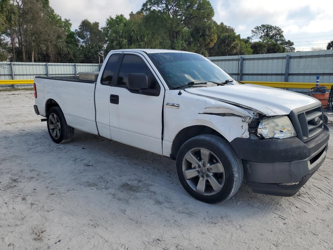 2006 Ford F-150 - Image 4