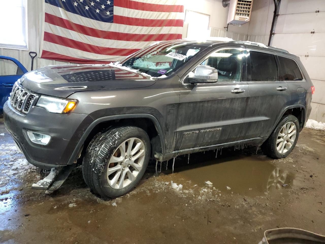 2017 Jeep Grand Cherokee - Image 1