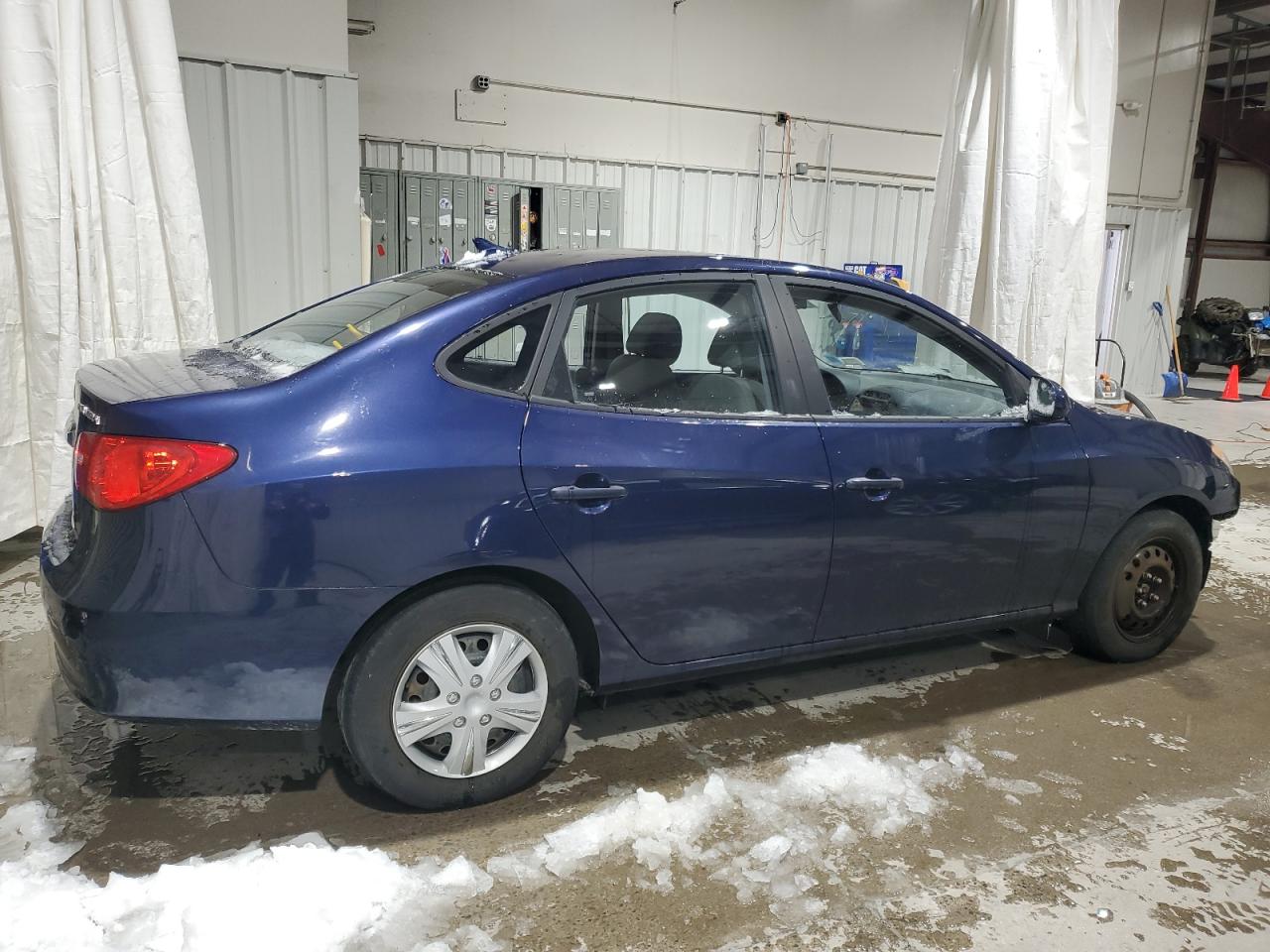 2010 Hyundai Elantra - Image 3