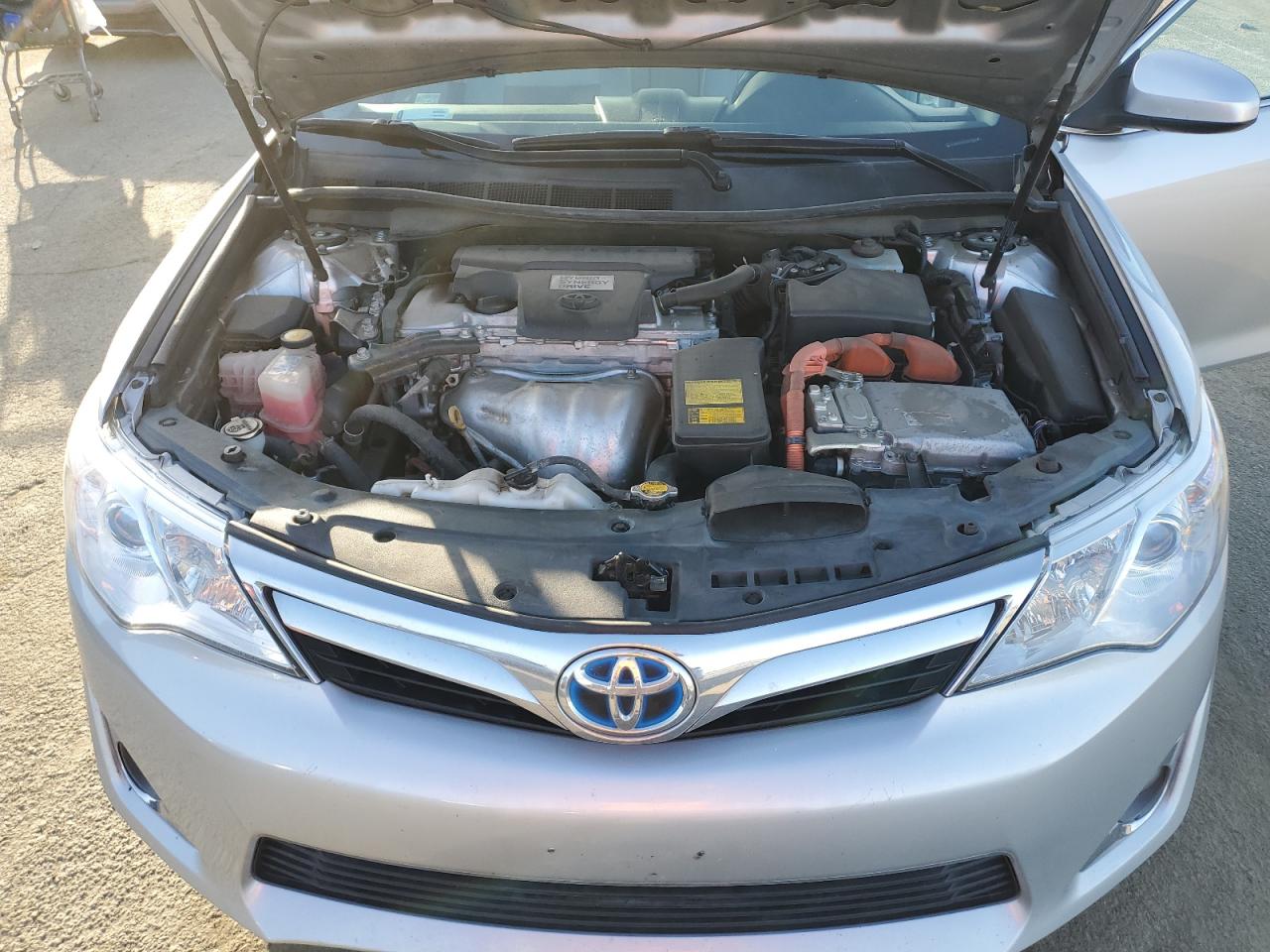2014 Toyota Camry - Image 11