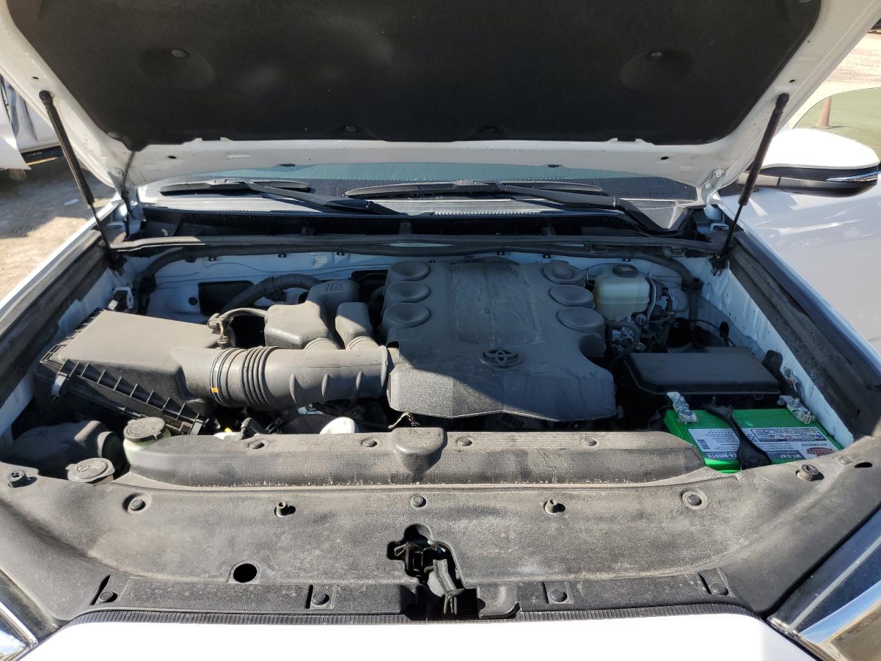 2017 Toyota 4Runner - Image 11
