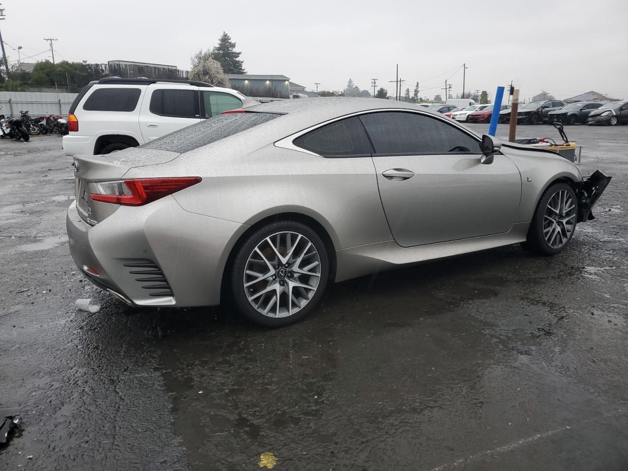 2016 Lexus RC - Image 3