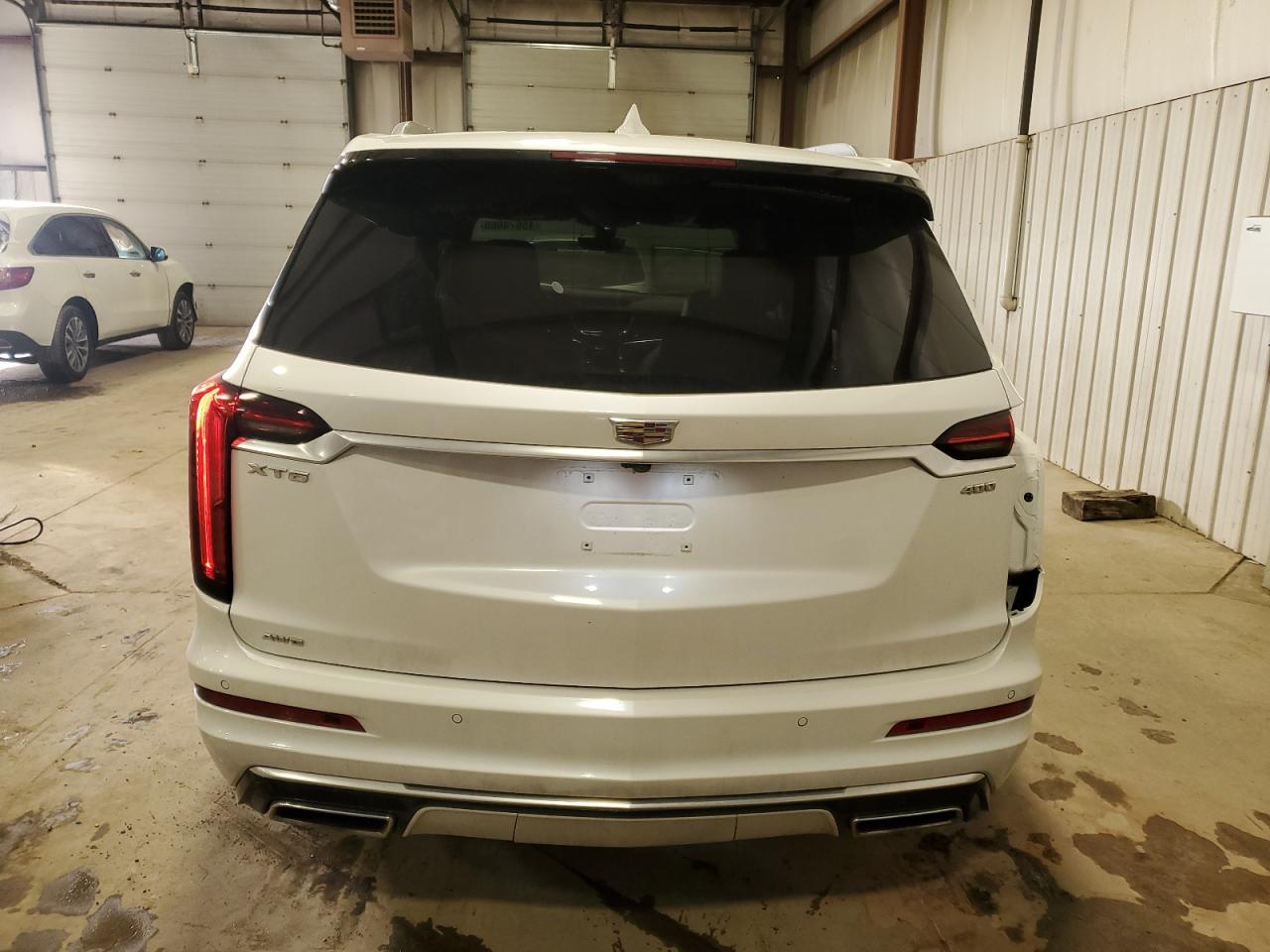 2022 Cadillac XT6 - Image 6