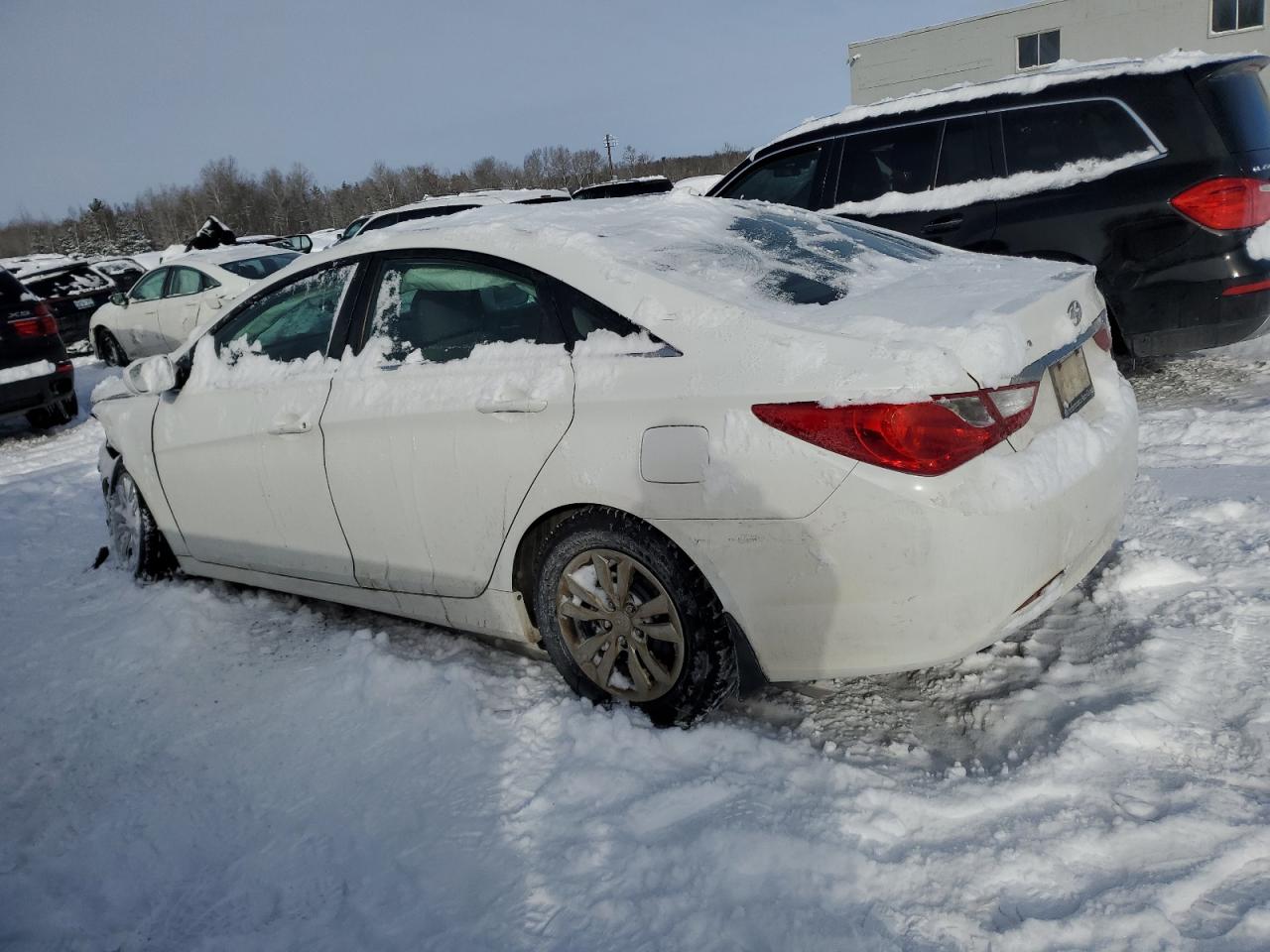 2011 Hyundai Sonata - Image 2