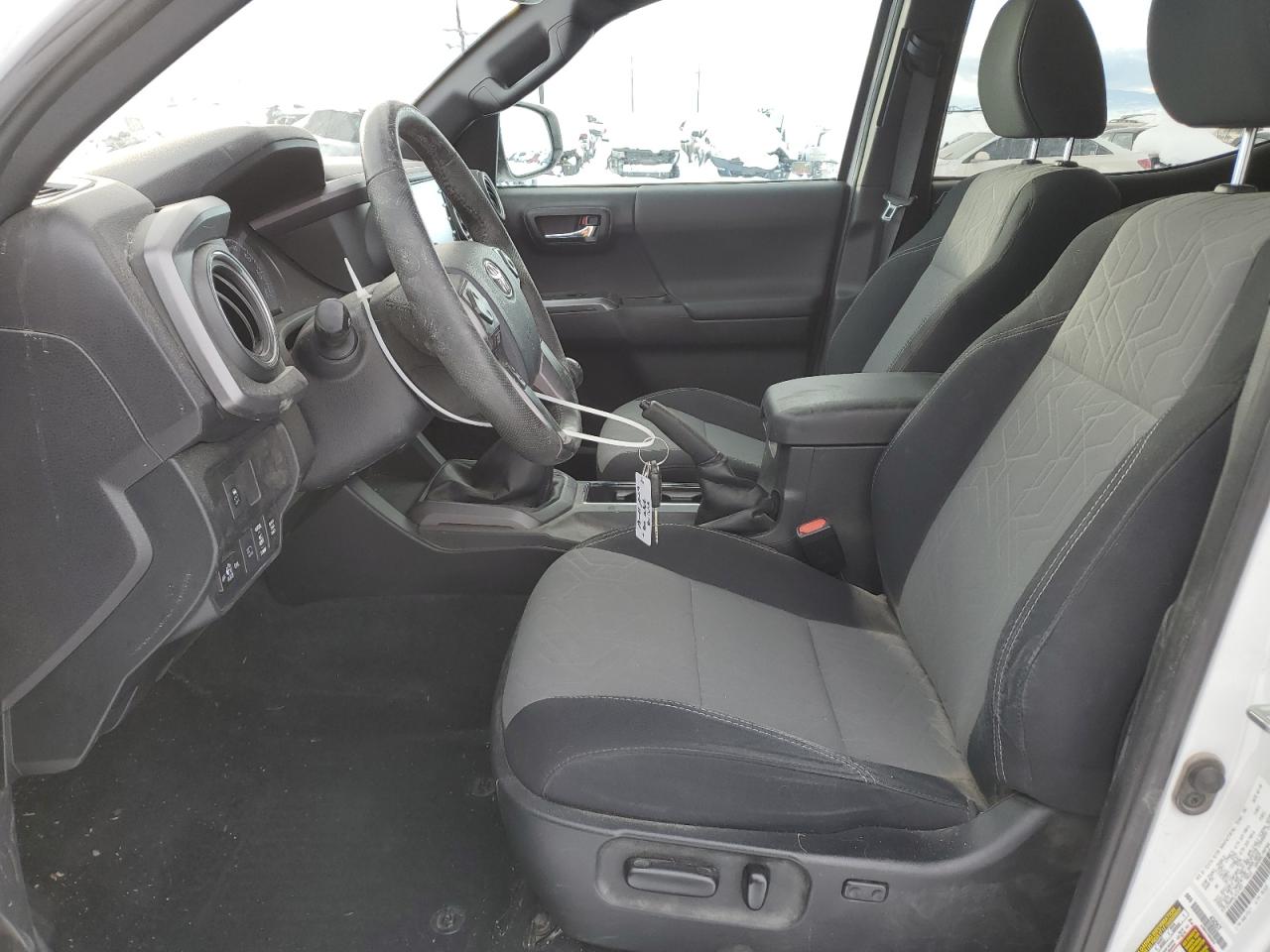 2020 Toyota Tacoma - Image 7
