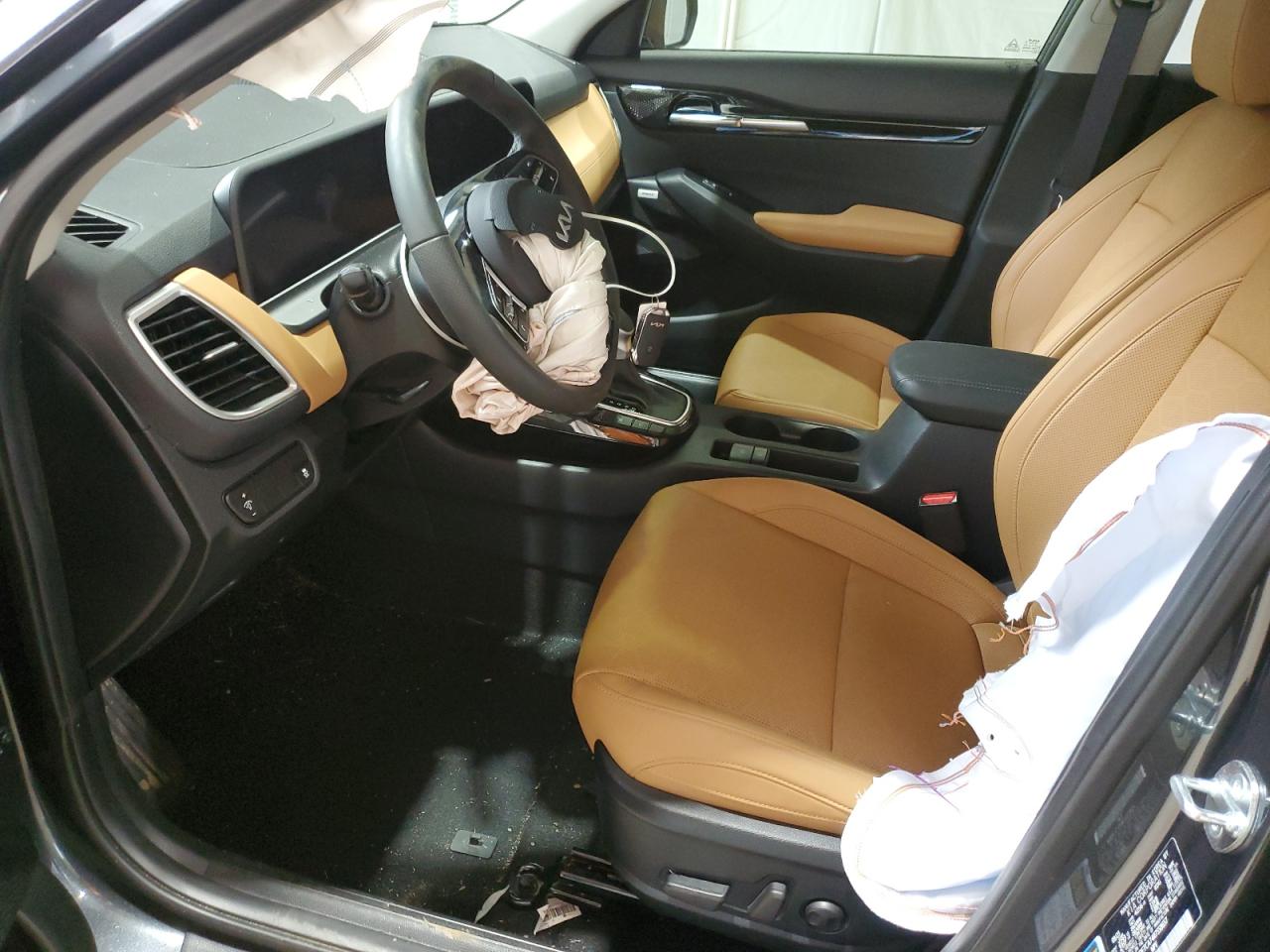 2024 Kia Seltos - Image 7