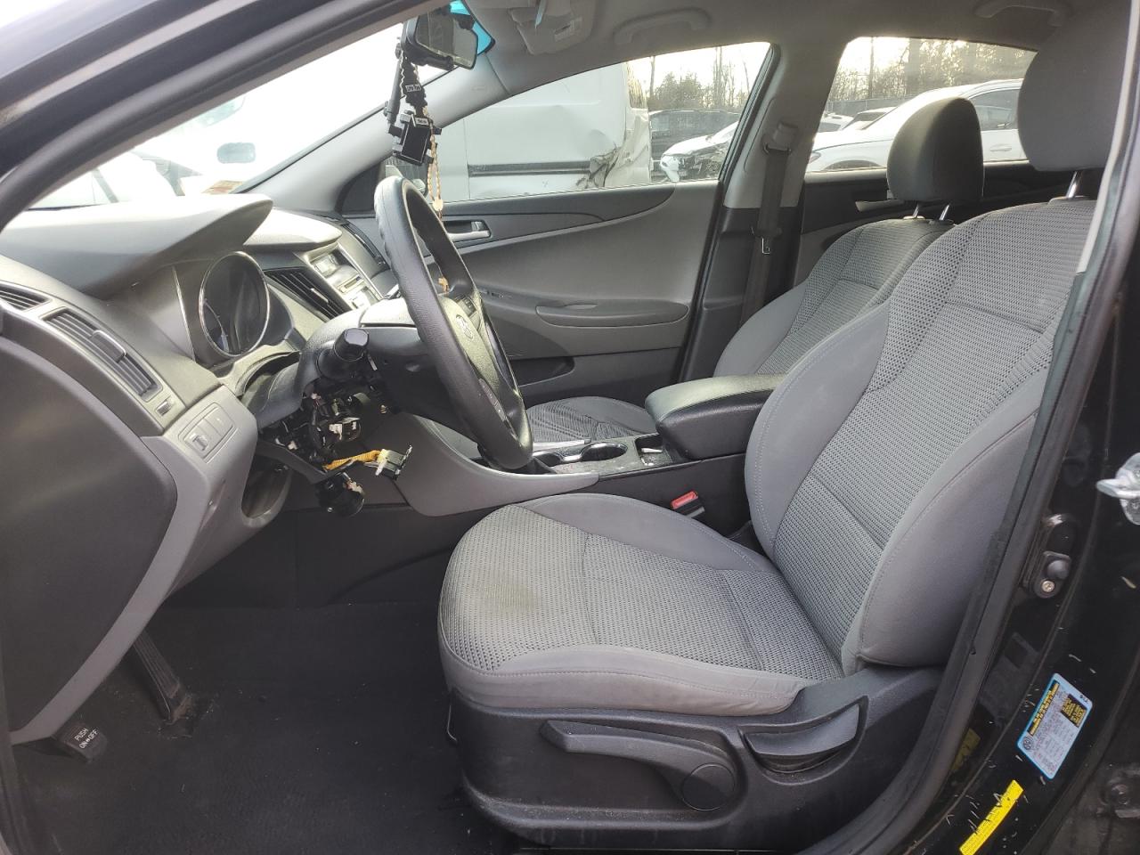 2011 Hyundai Sonata - Image 7