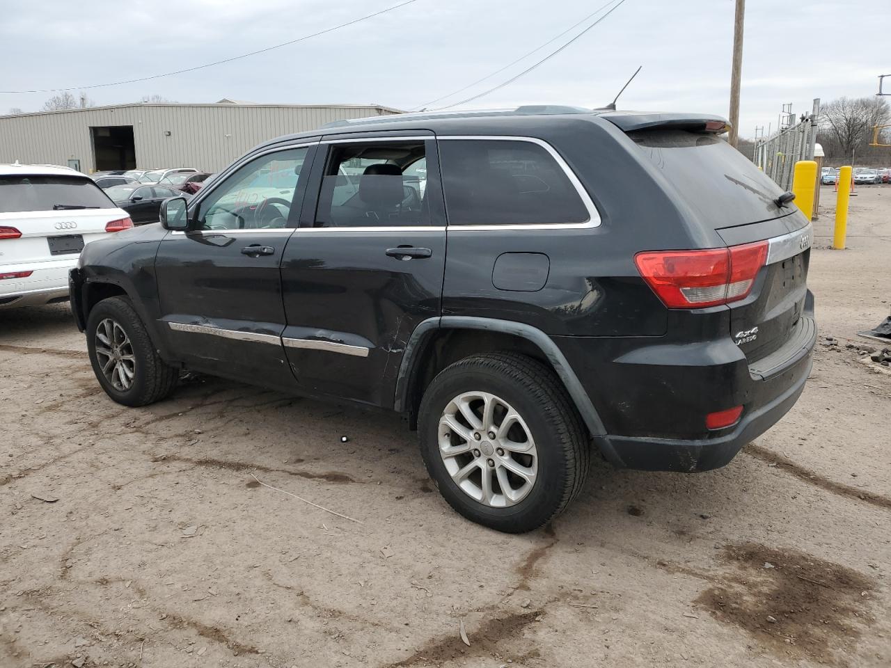 2012 Jeep Grand Cherokee - Image 2