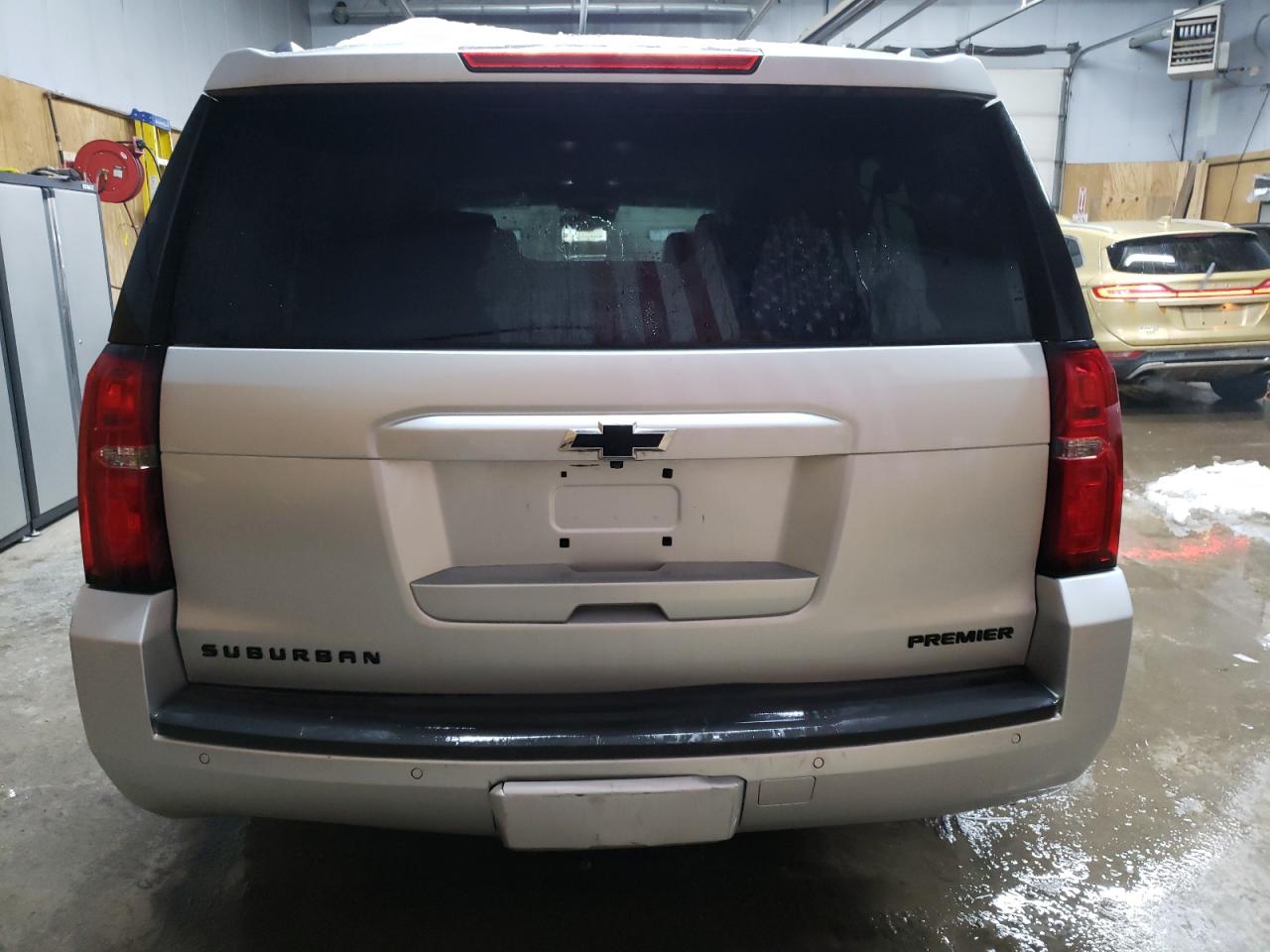 2019 Chevrolet Suburban - Image 6