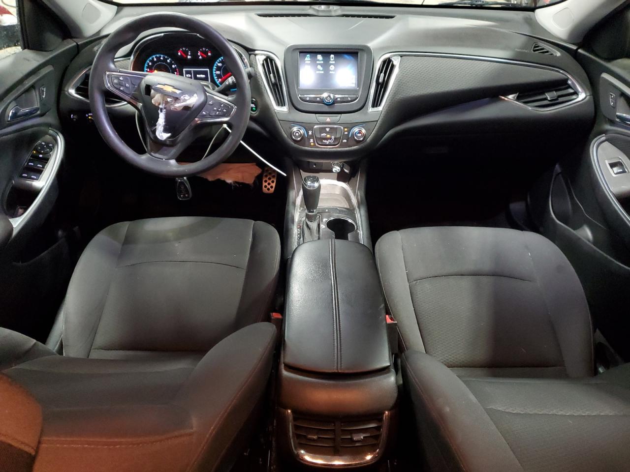 2016 Chevrolet Malibu - Image 8