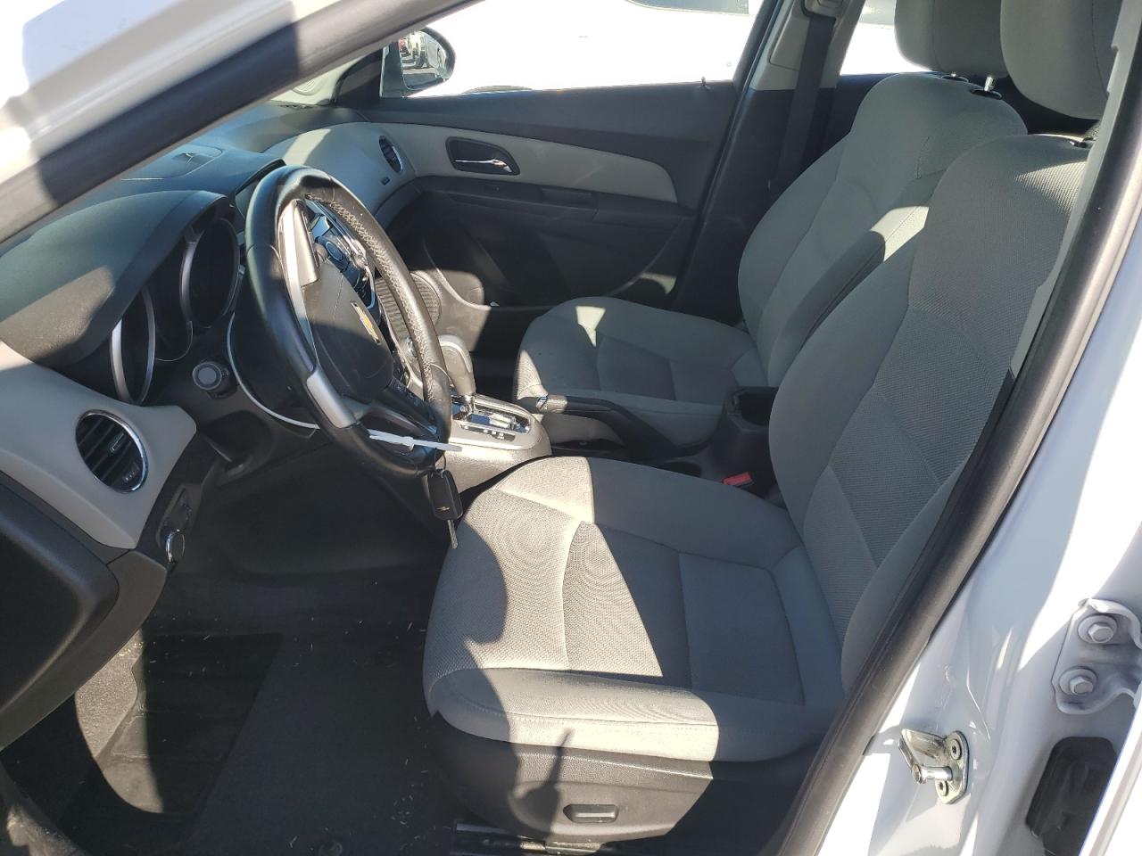 2014 Chevrolet Cruze - Image 7