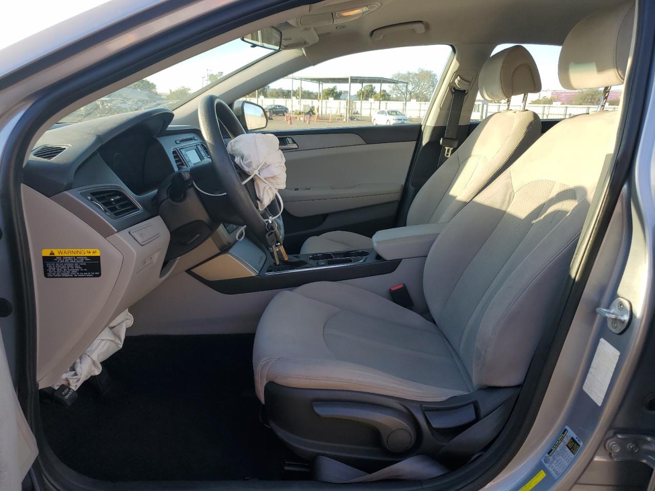 2017 Hyundai Sonata - Image 7