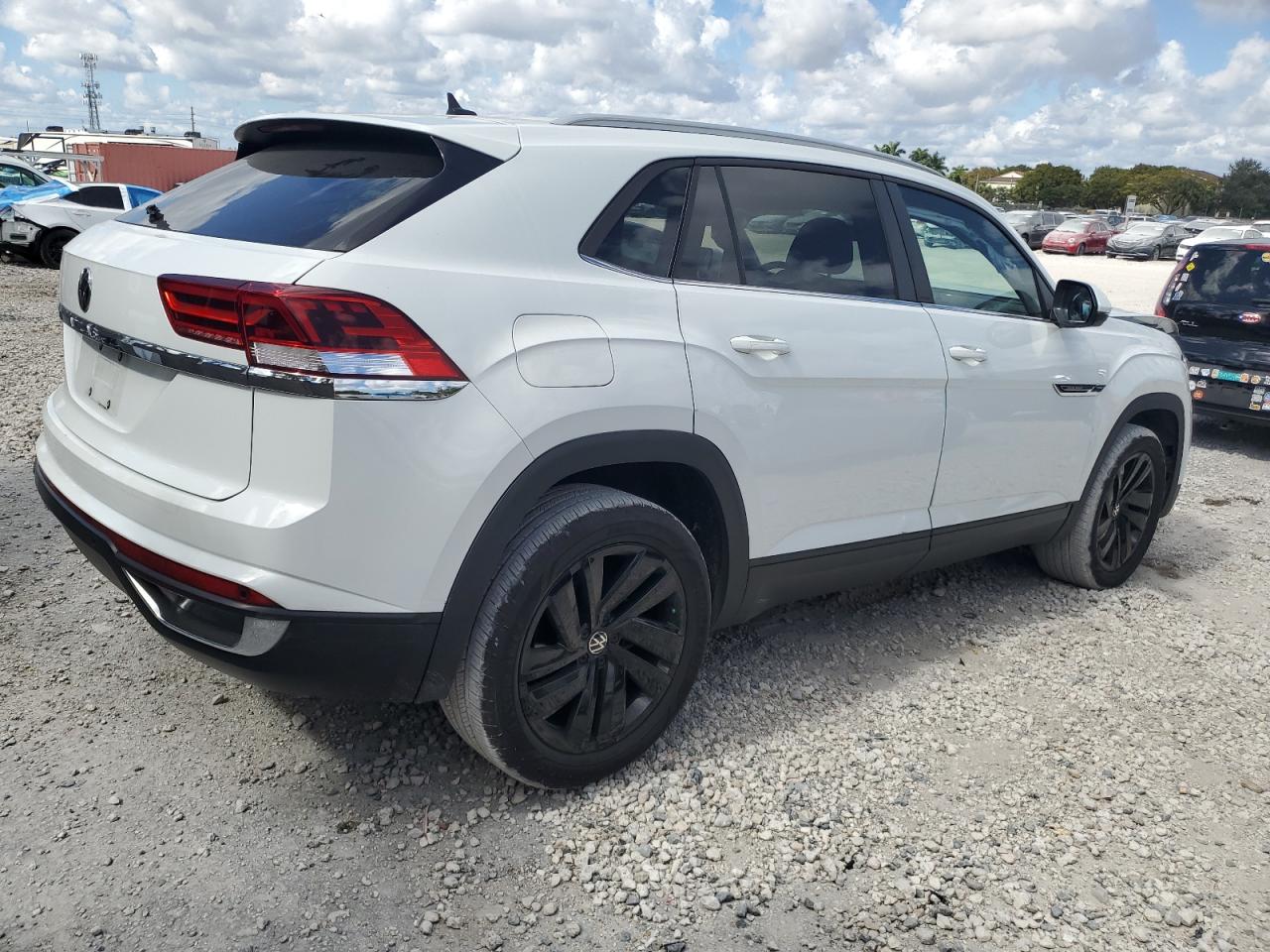 2021 Volkswagen Atlas - Image 3