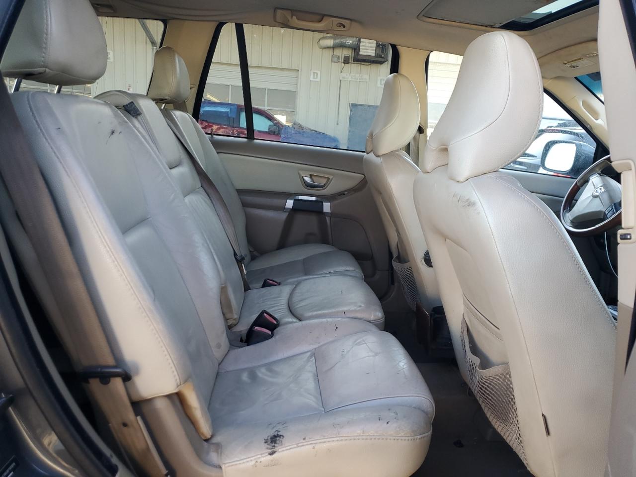 2007 Volvo XC90 - Image 11