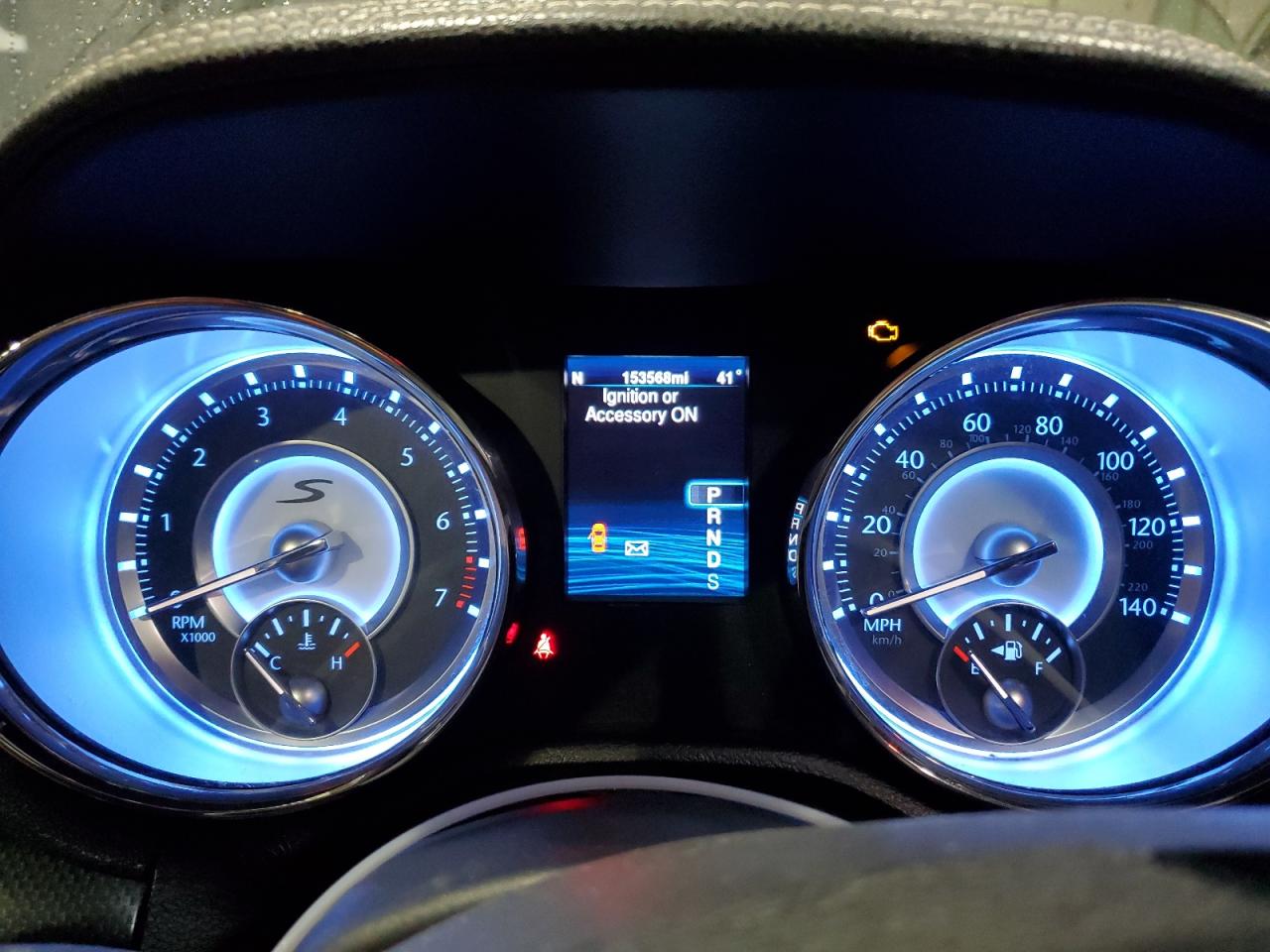 2014 Chrysler 300 - Image 9