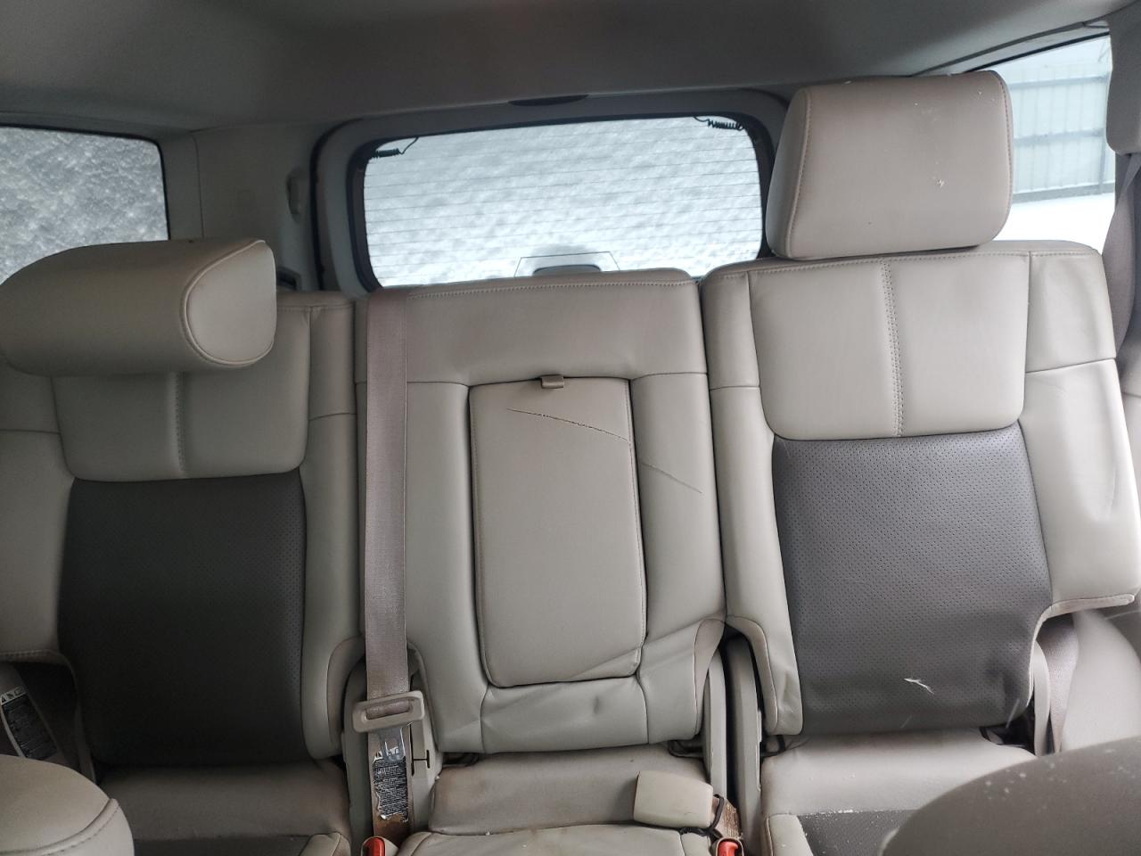 2007 Jeep Commander - Image 10