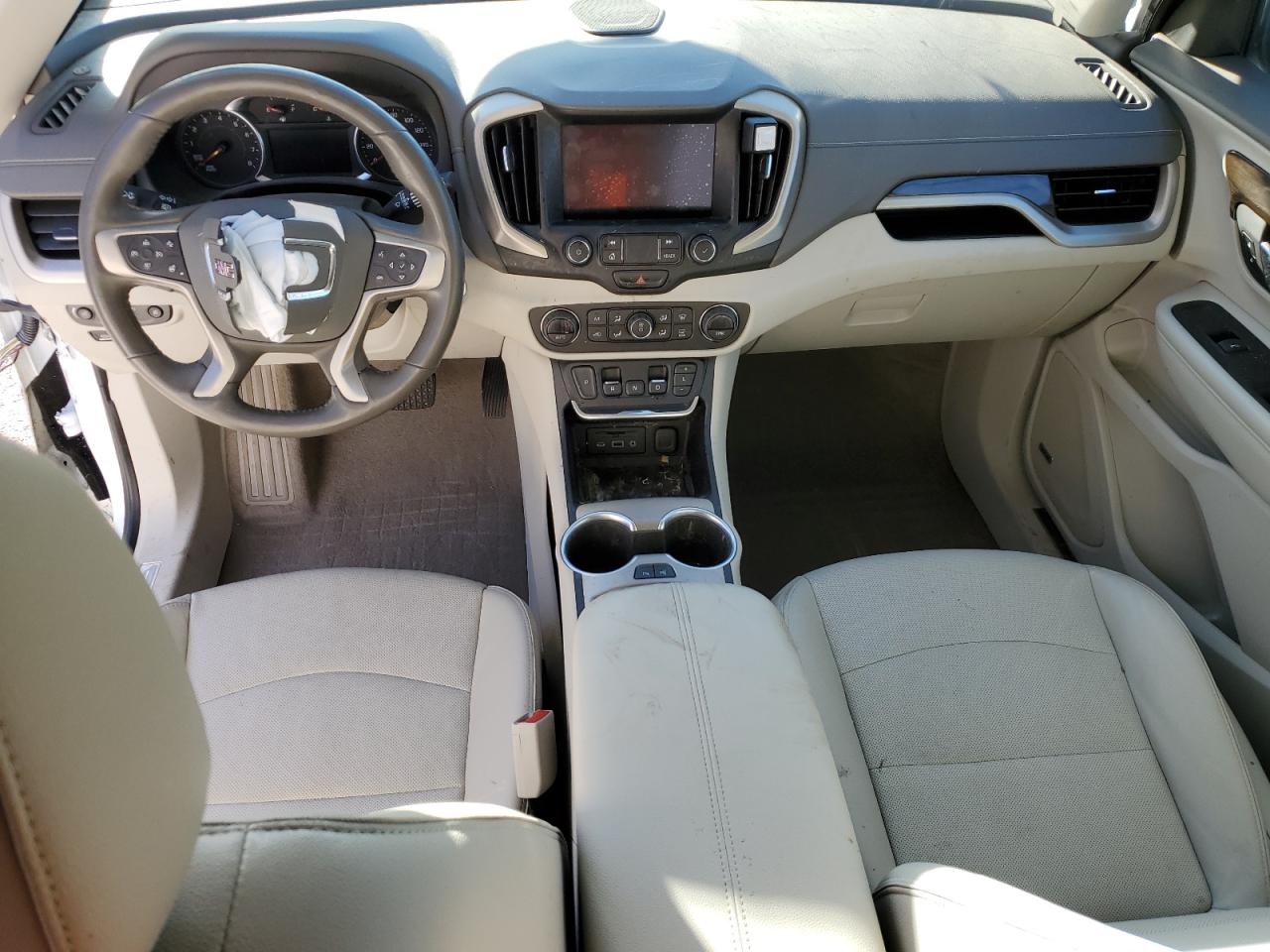 2020 GMC Terrain - Image 8