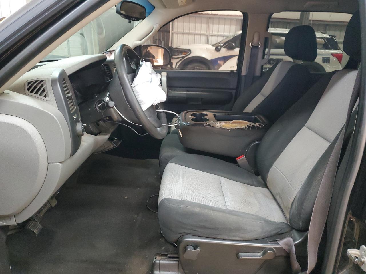 2009 Chevrolet Silverado - Image 7