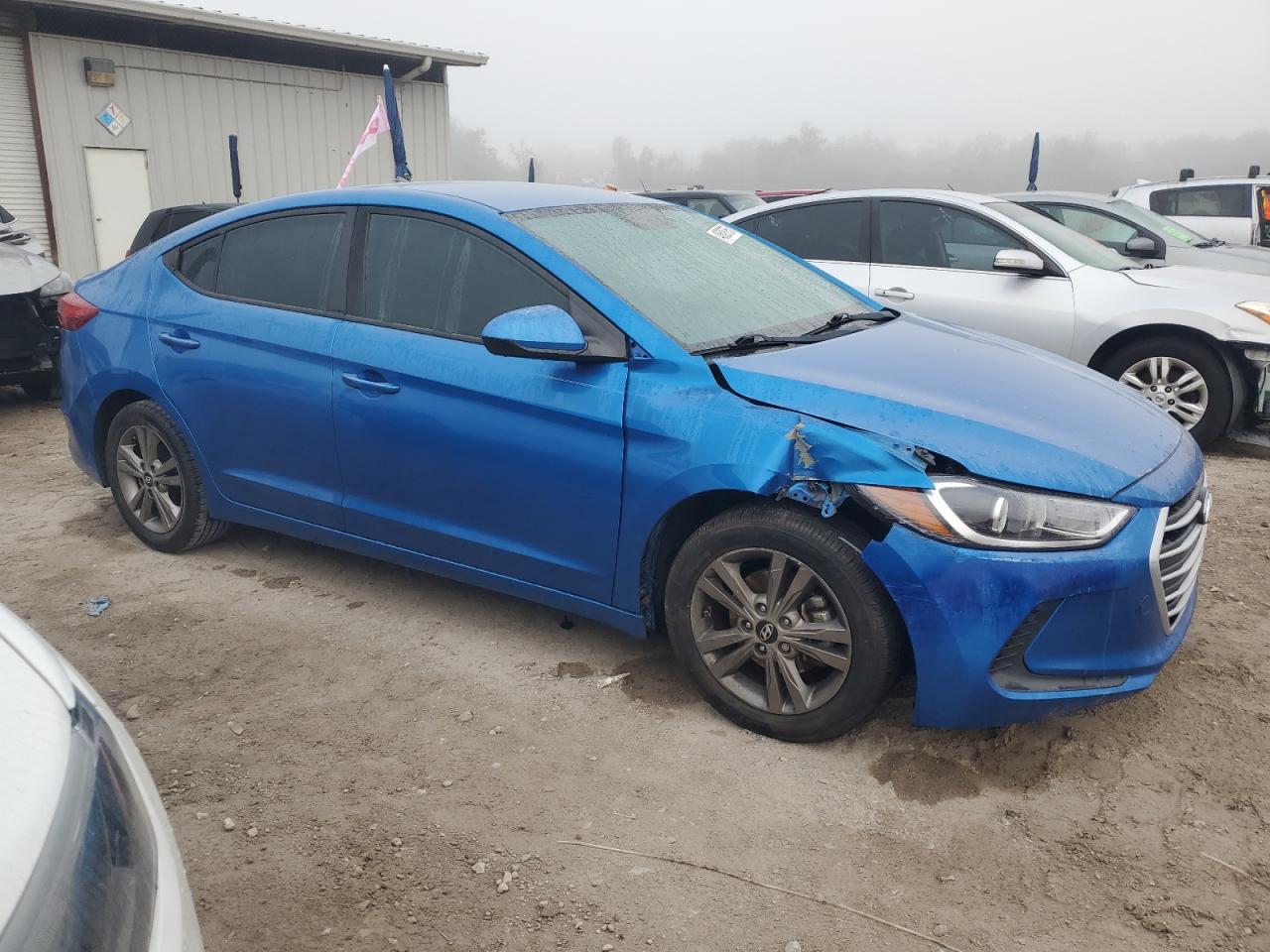 2017 Hyundai Elantra - Image 4