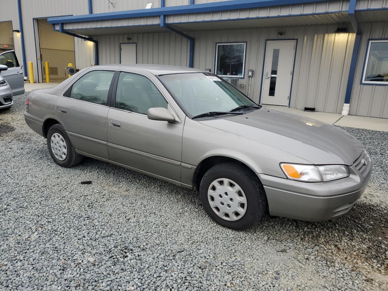 1999 Toyota Camry - Image 4