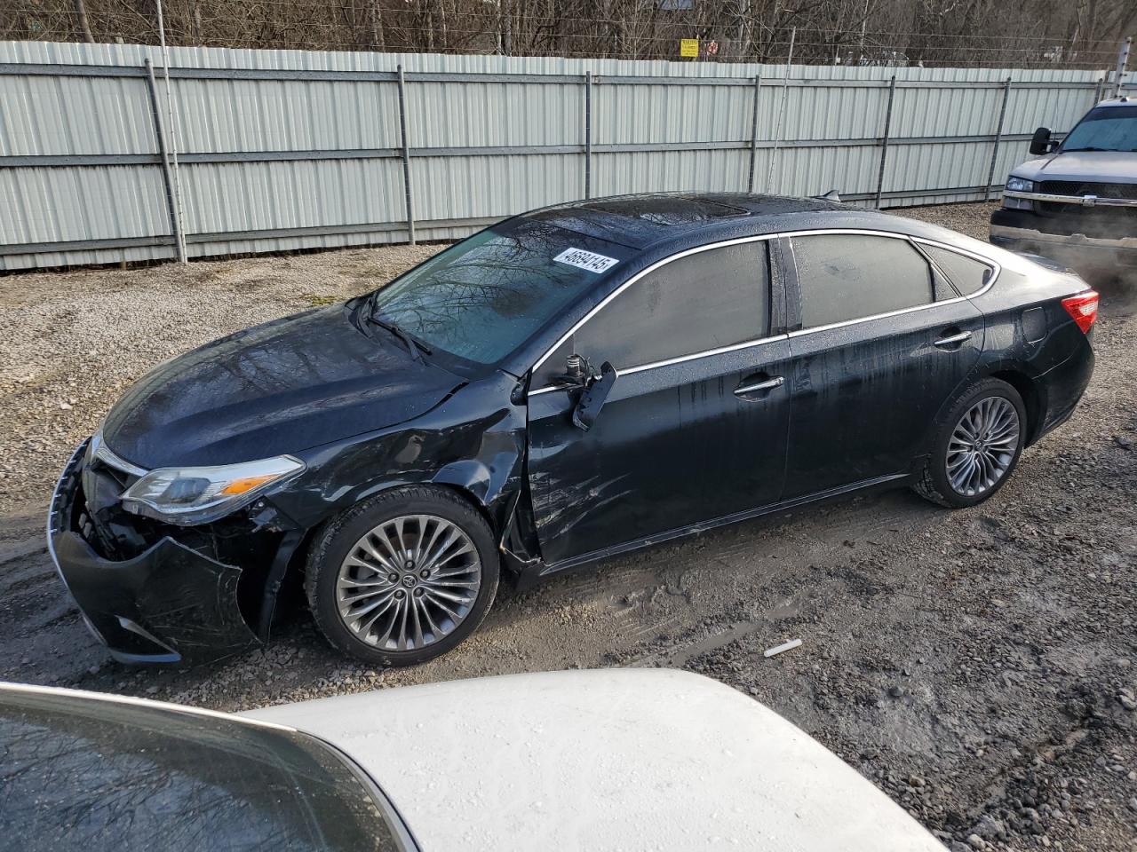 2018 Toyota Avalon - Image 1