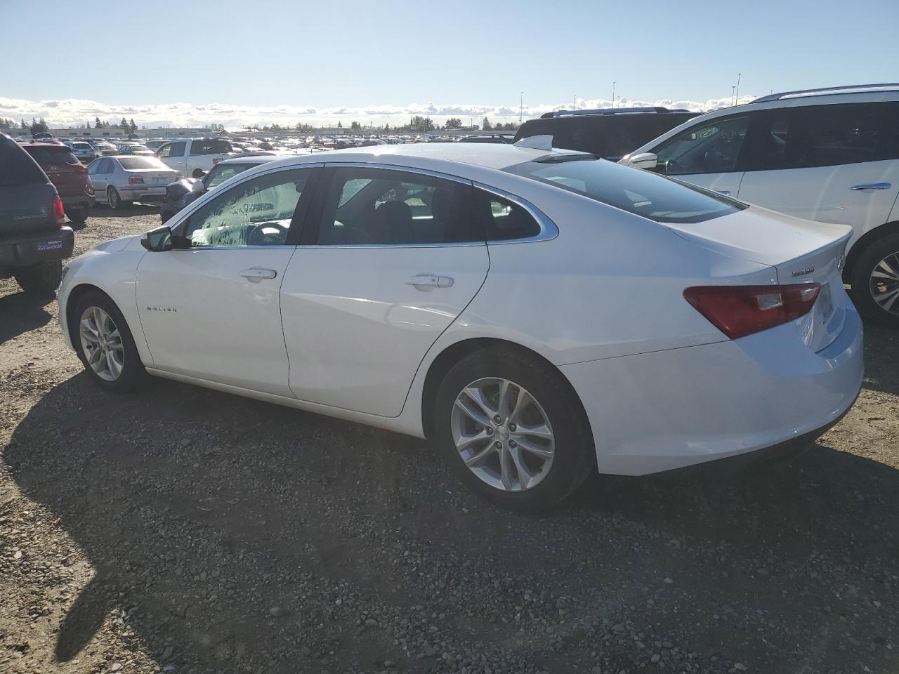 2018 Chevrolet Malibu - Image 2