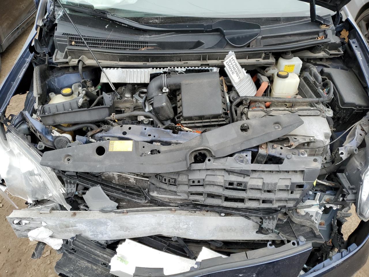 2012 Toyota Prius - Image 11