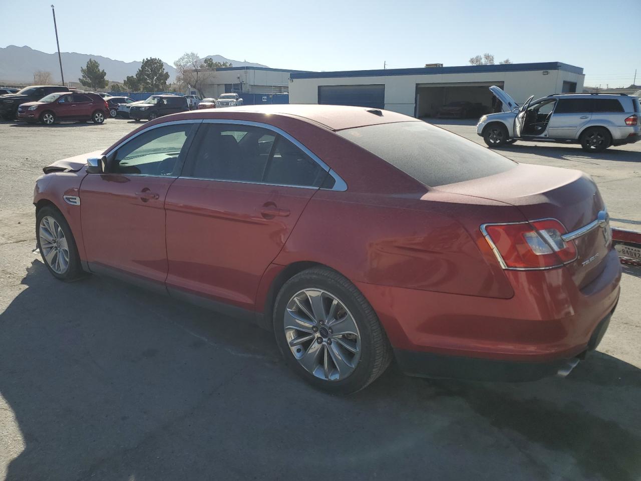 2011 Ford Taurus - Image 2