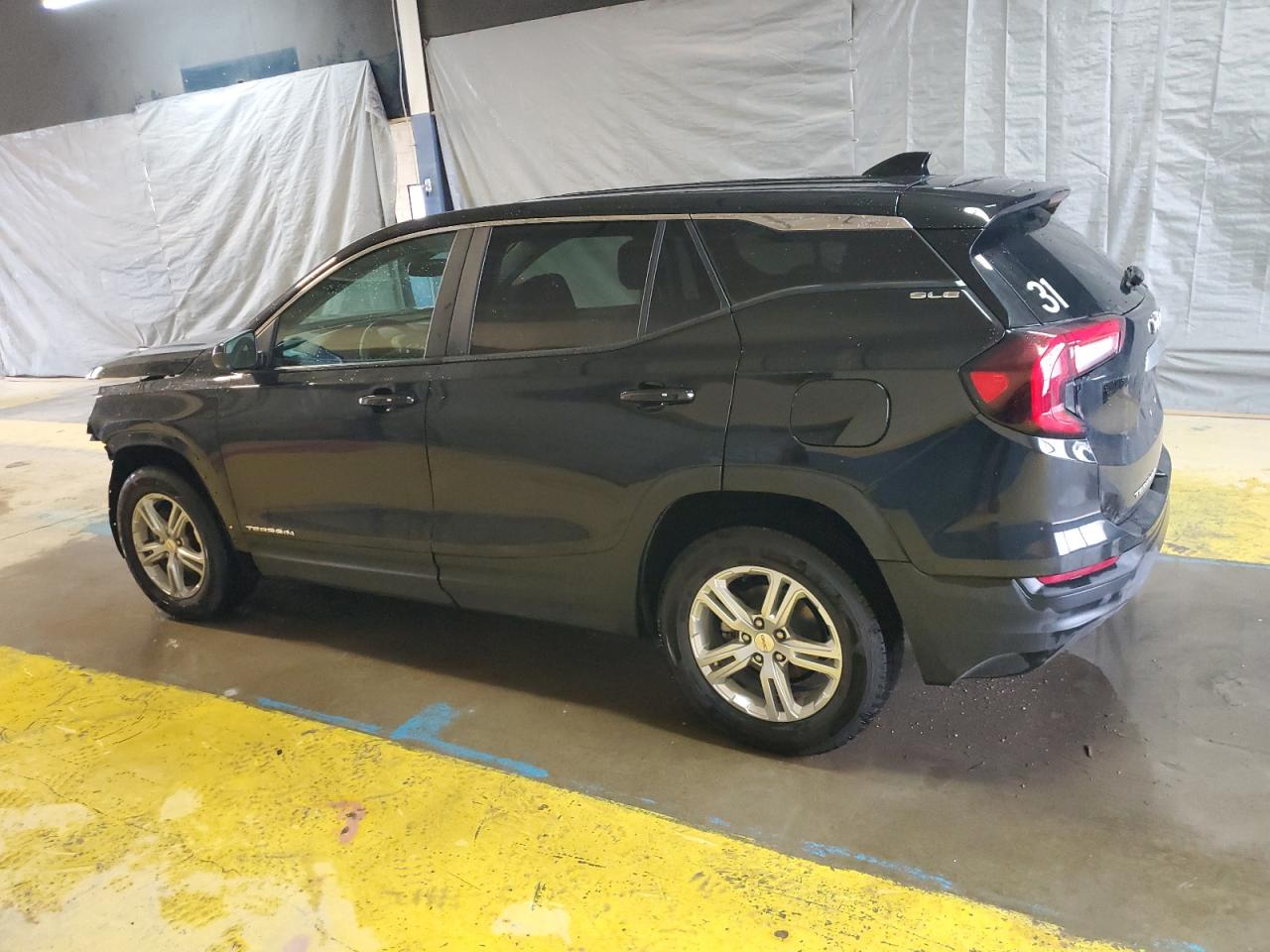 2022 GMC Terrain - Image 2