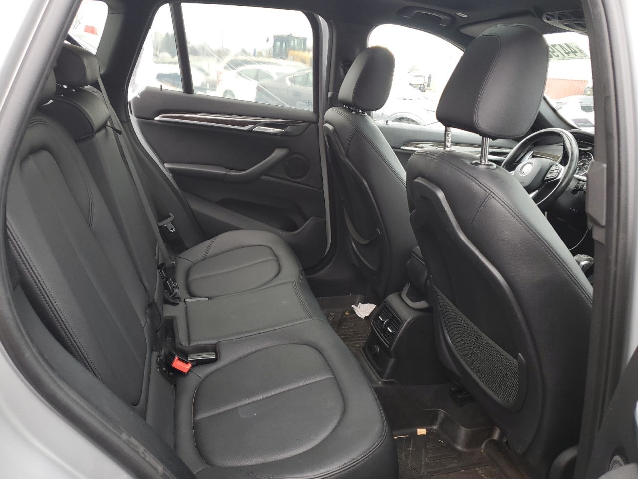 2017 BMW X1 - Image 11