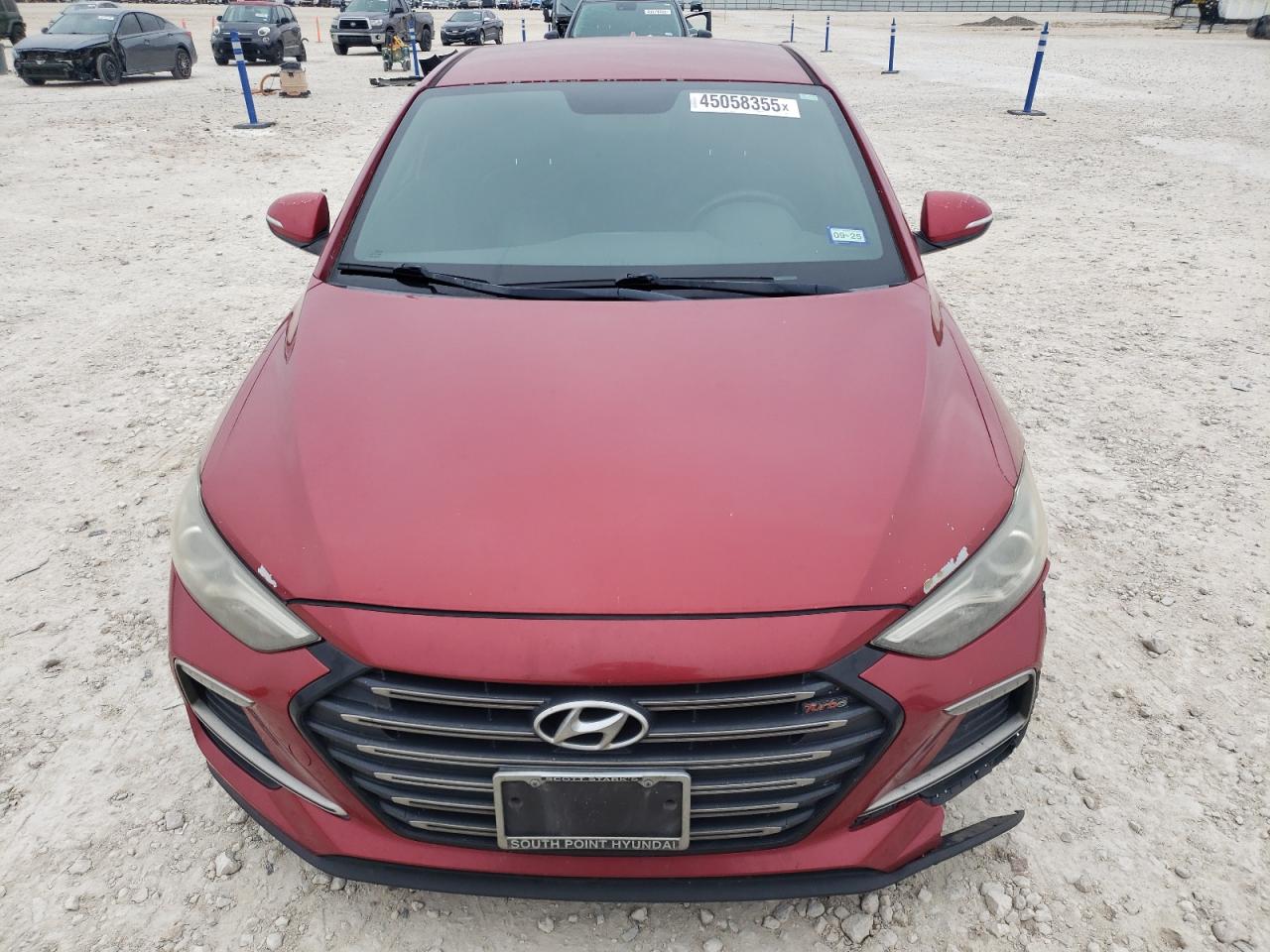 2017 Hyundai Elantra - Image 5