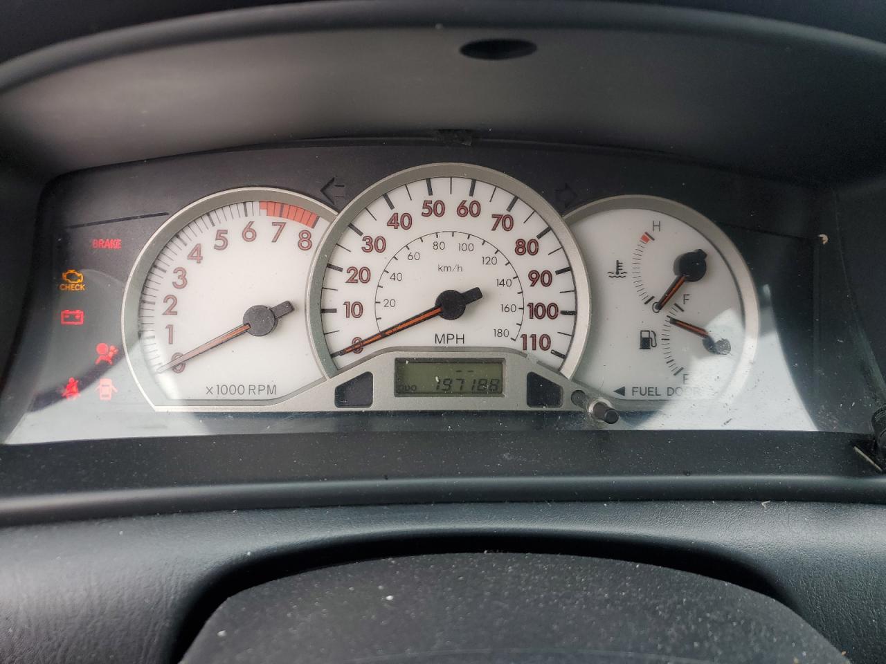 2005 Toyota Corolla - Image 9