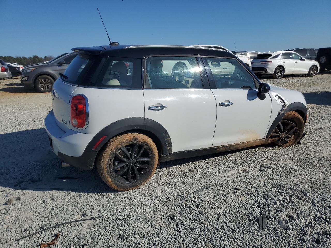 2011 MINI Cooper - Image 3