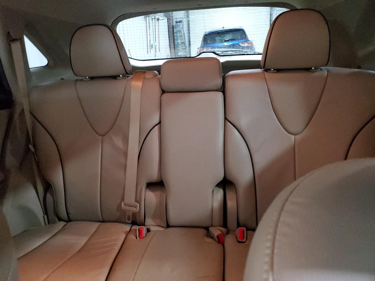 2014 Toyota Venza - Image 10