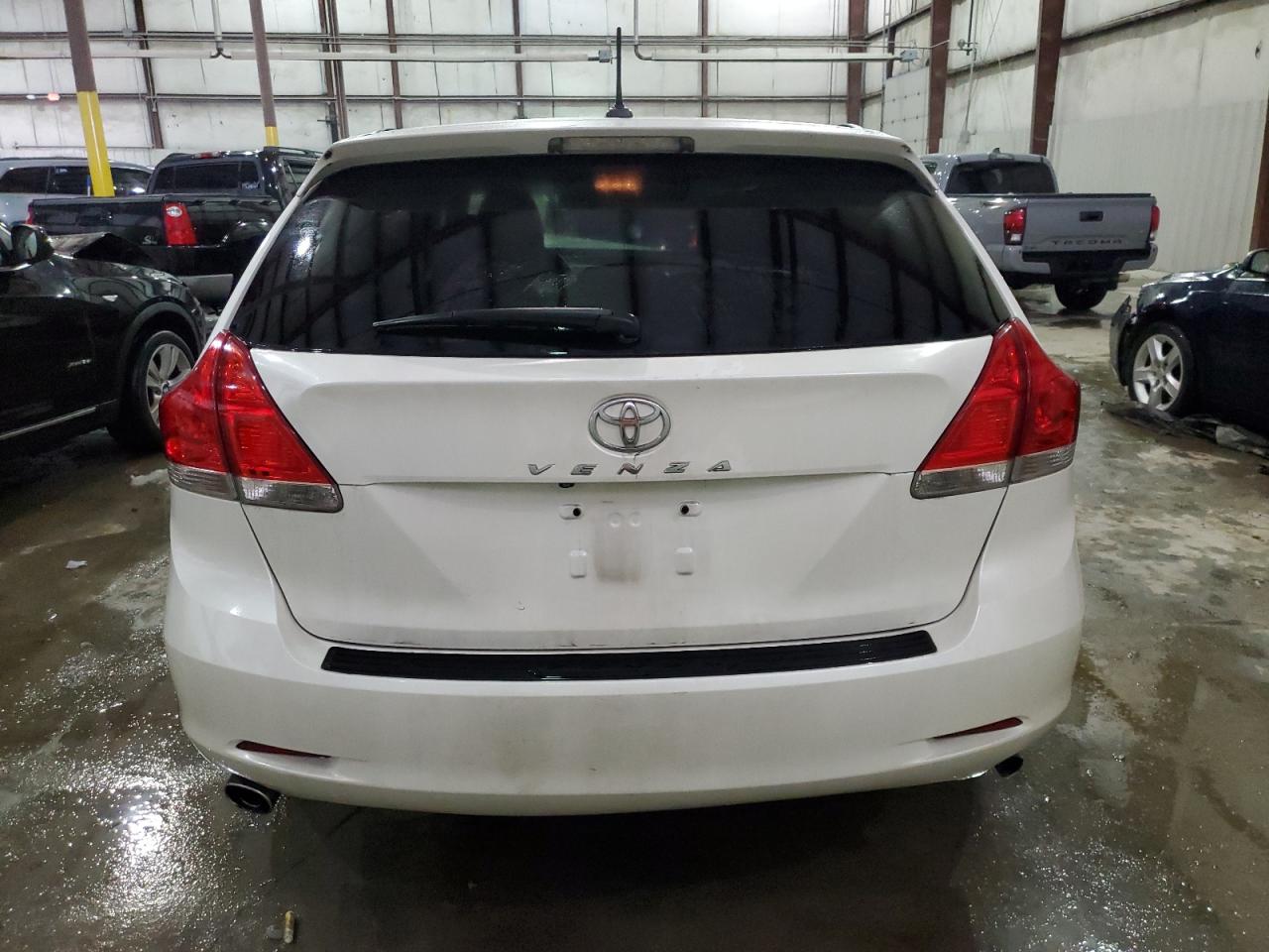 2010 Toyota Venza - Image 6