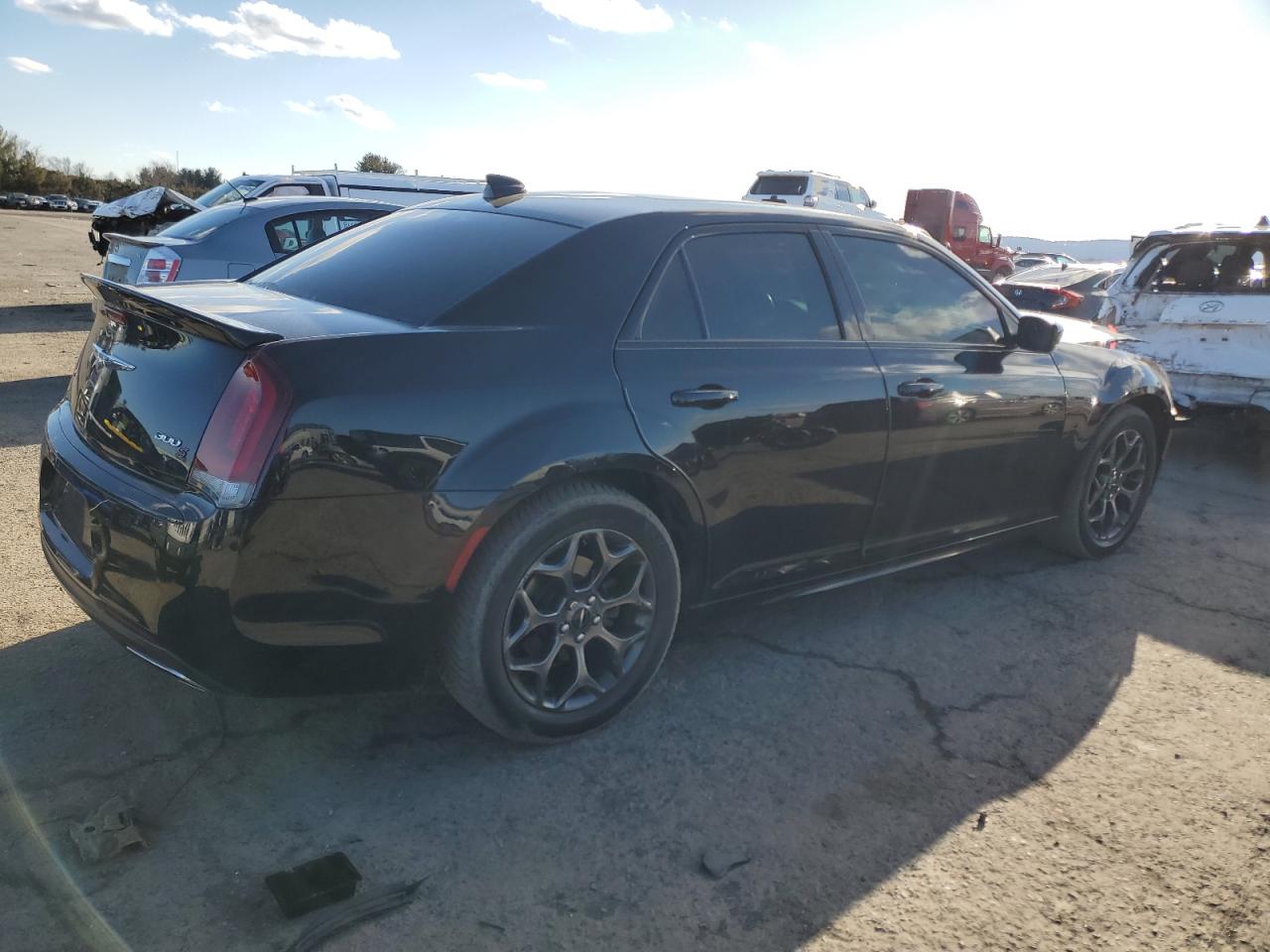 2018 Chrysler 300 - Image 3