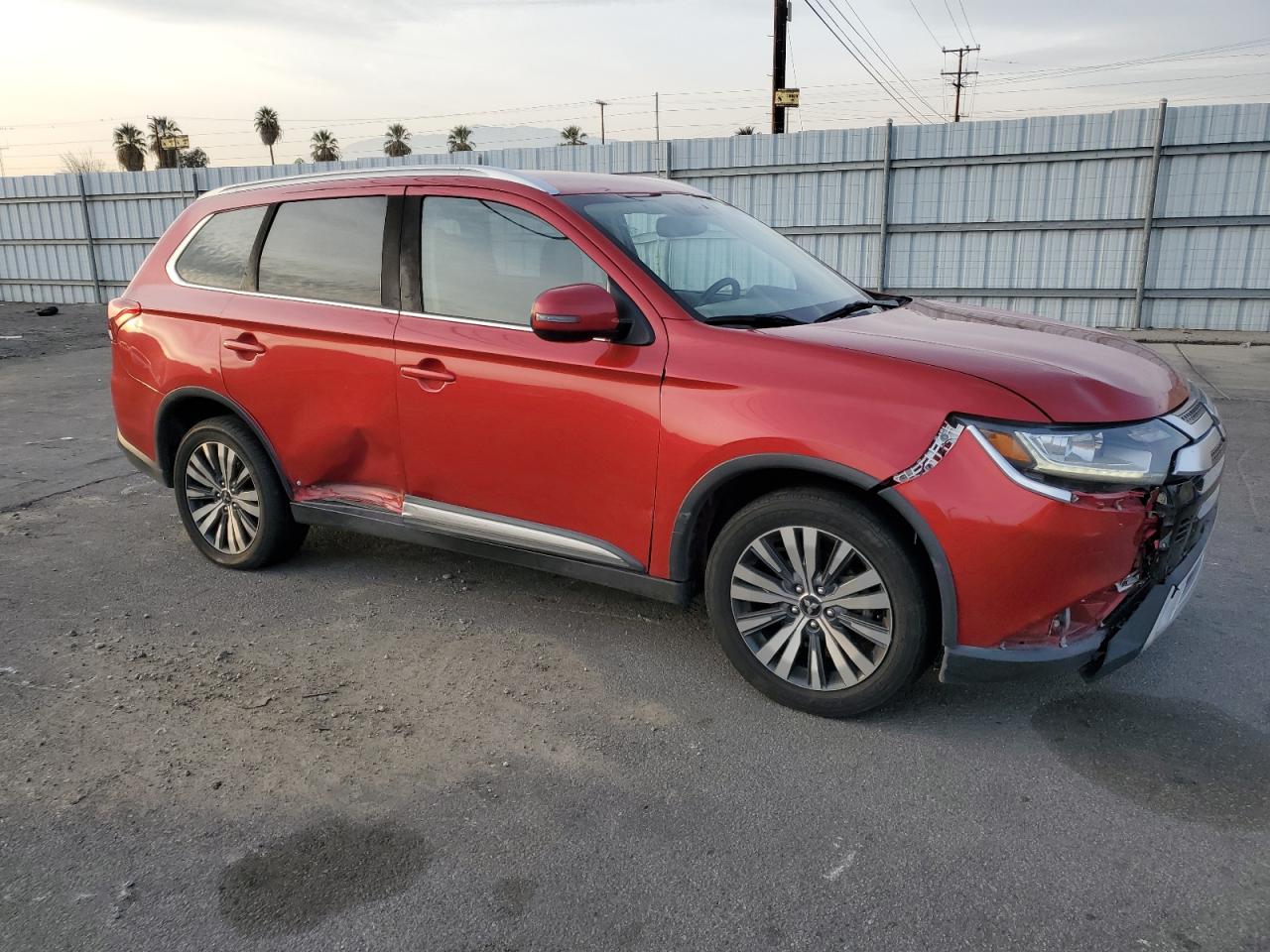 2019 Mitsubishi Outlander - Image 4