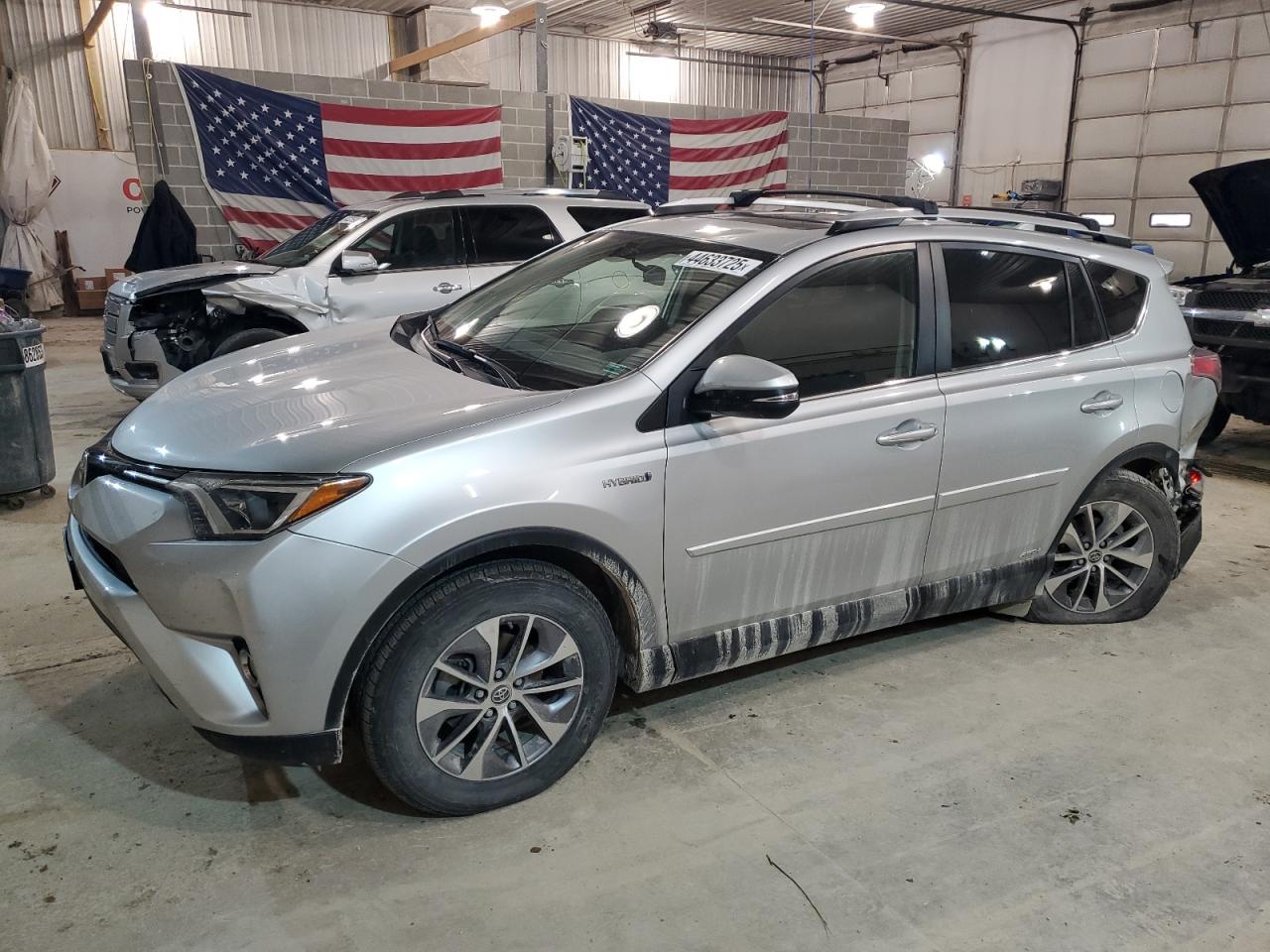 2016 Toyota RAV 4 - Image 1